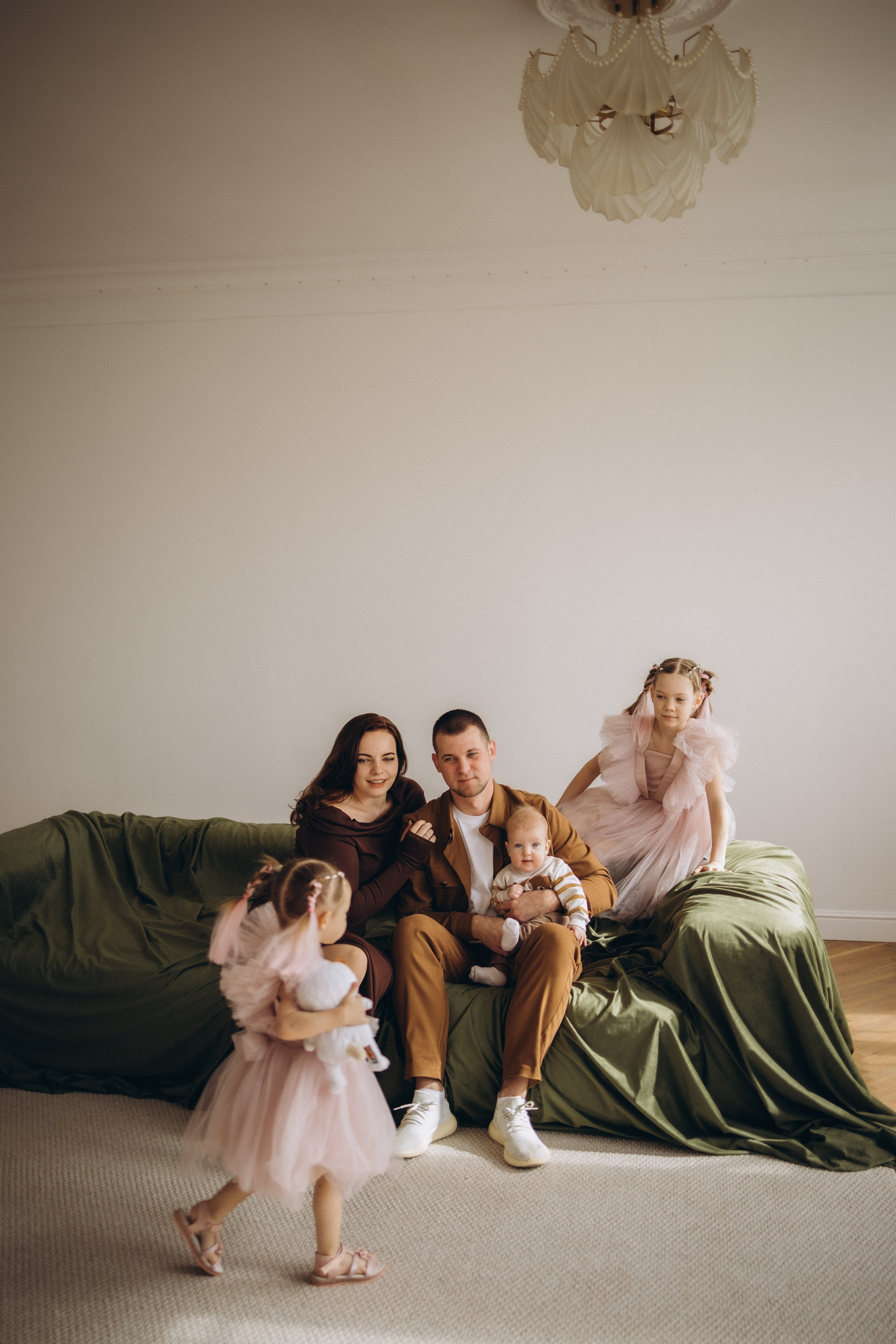 Студийная семейная фотосъемка (12.04.2025) г. Обнинск (Калужская обл.)