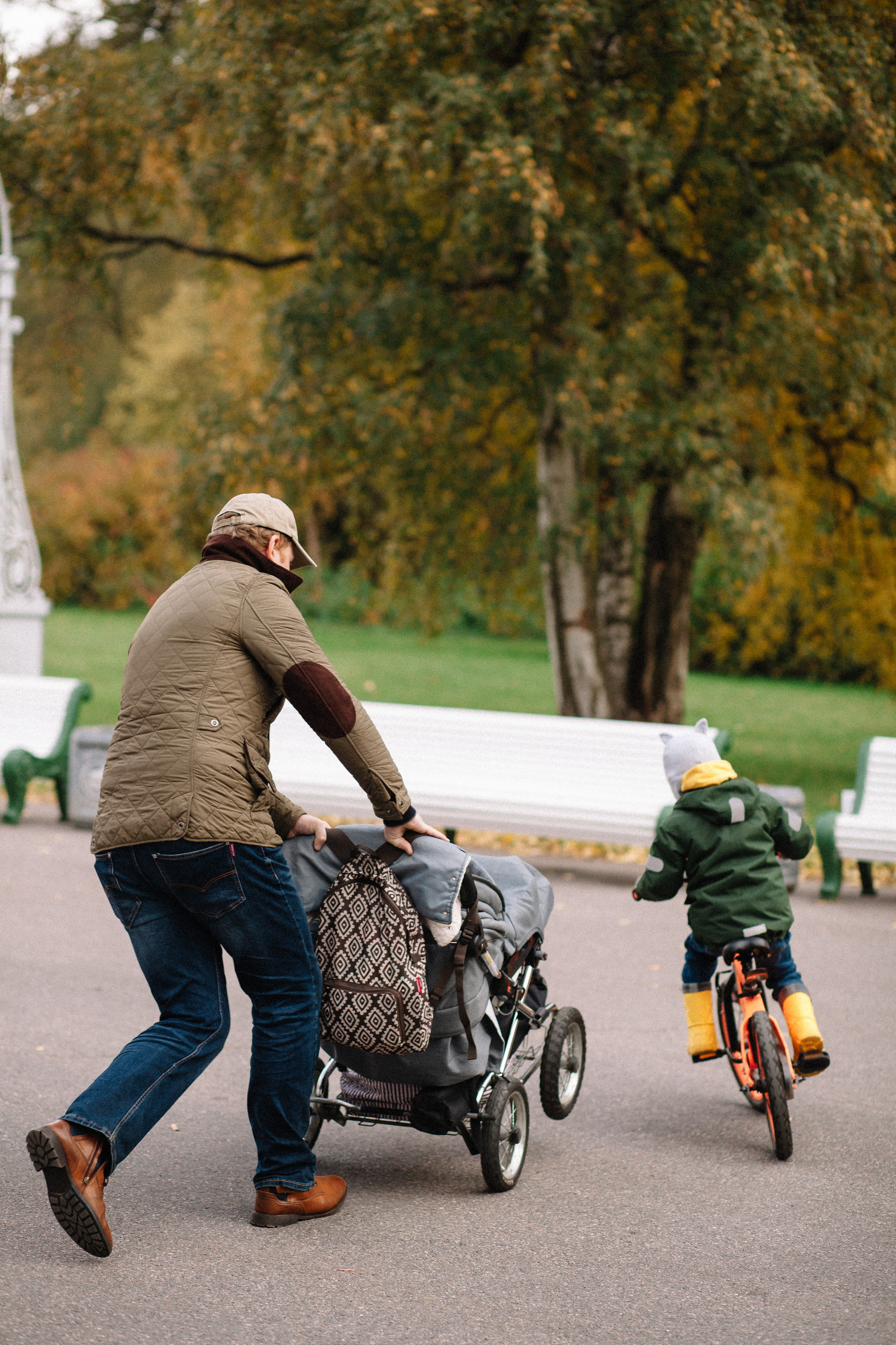 Осенняя семейная фотосессия в ЦПКиО Елагин Остров. Семейный и свадебный фотограф в Майкопе Михаил Мартиросян