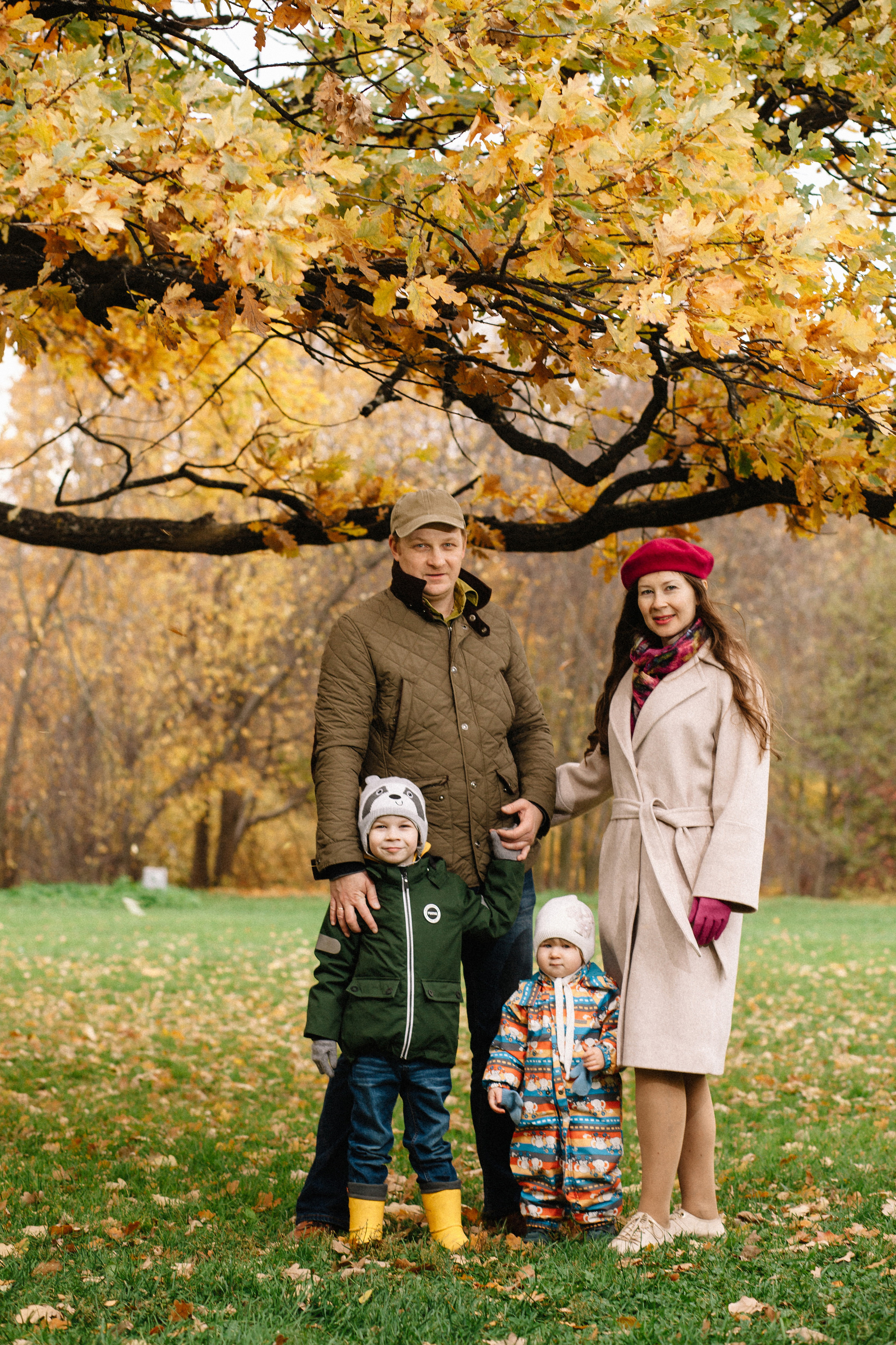 Осенняя семейная фотосессия в ЦПКиО Елагин Остров. Семейный и свадебный фотограф в Майкопе Михаил Мартиросян