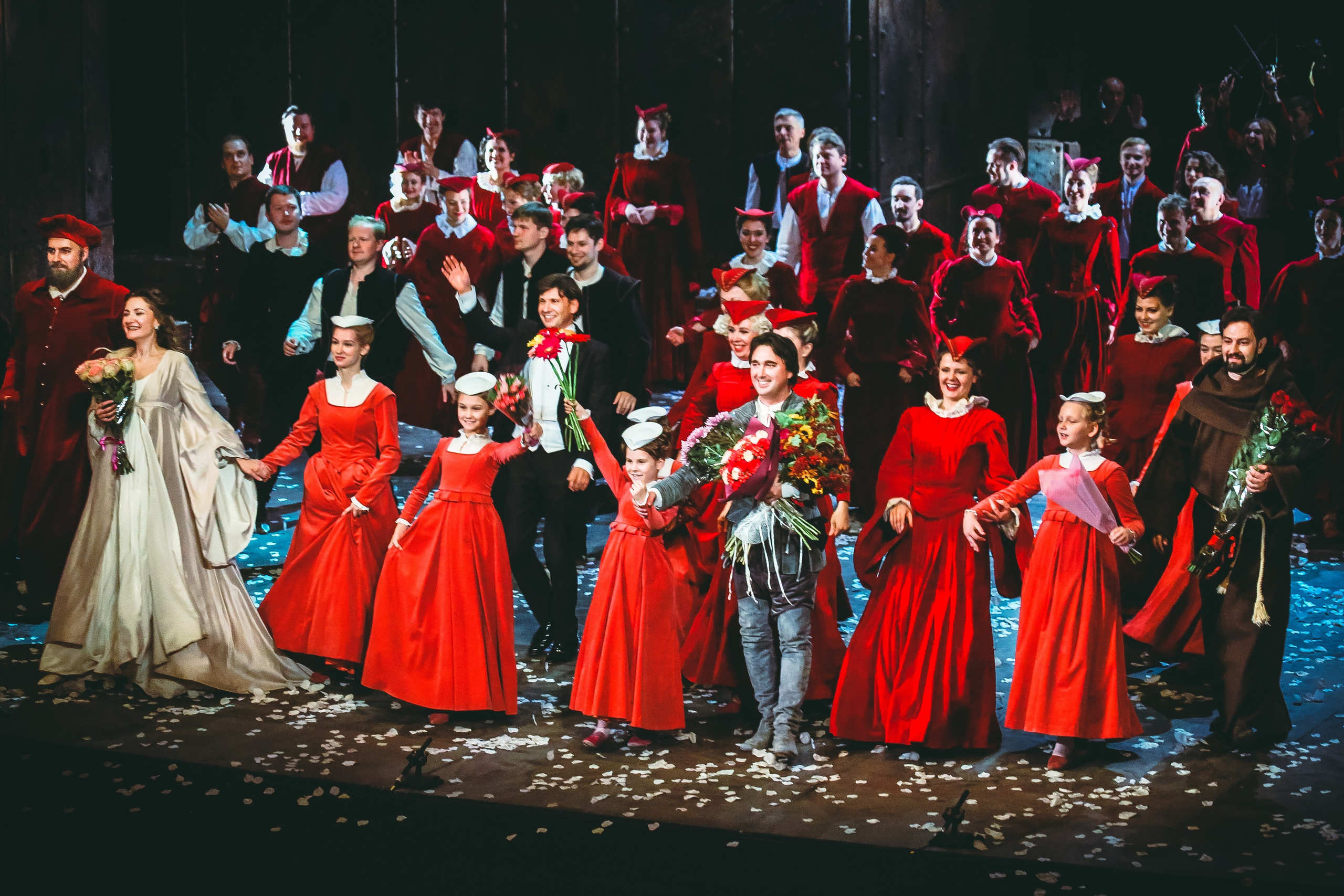 «Ромео и Джульетта» Гуно в Новой опере. Дарья Письменюк / Darya Leitstern — фотограф, музыкант, журналист, путешественник