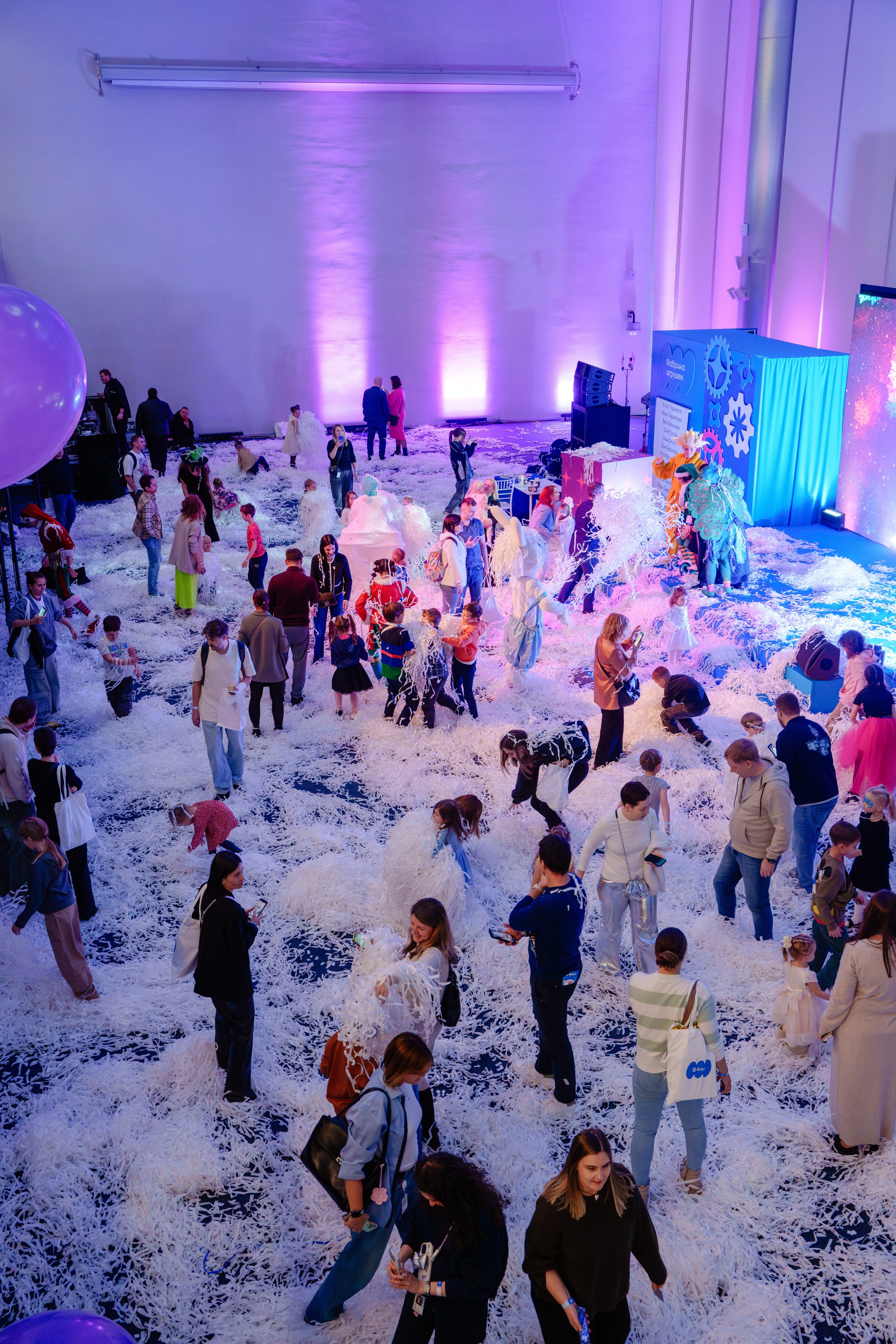 Репортажный фотограф VK Елка. Репортажный фотограф Москва Сергей Дружинин