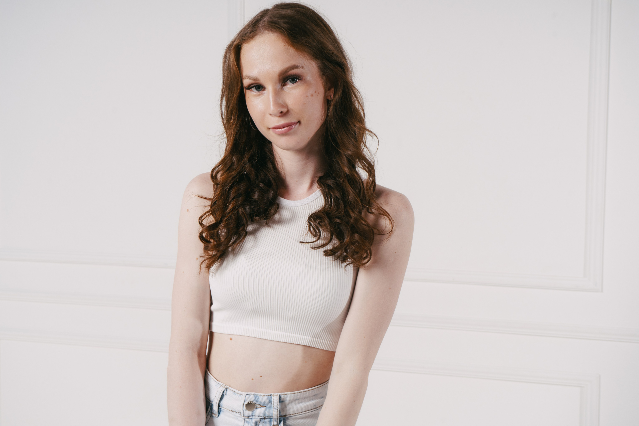 Фотосессия Ринаты. Минимализм, свет и танец. Фотограф Гильмутдинов Руслан