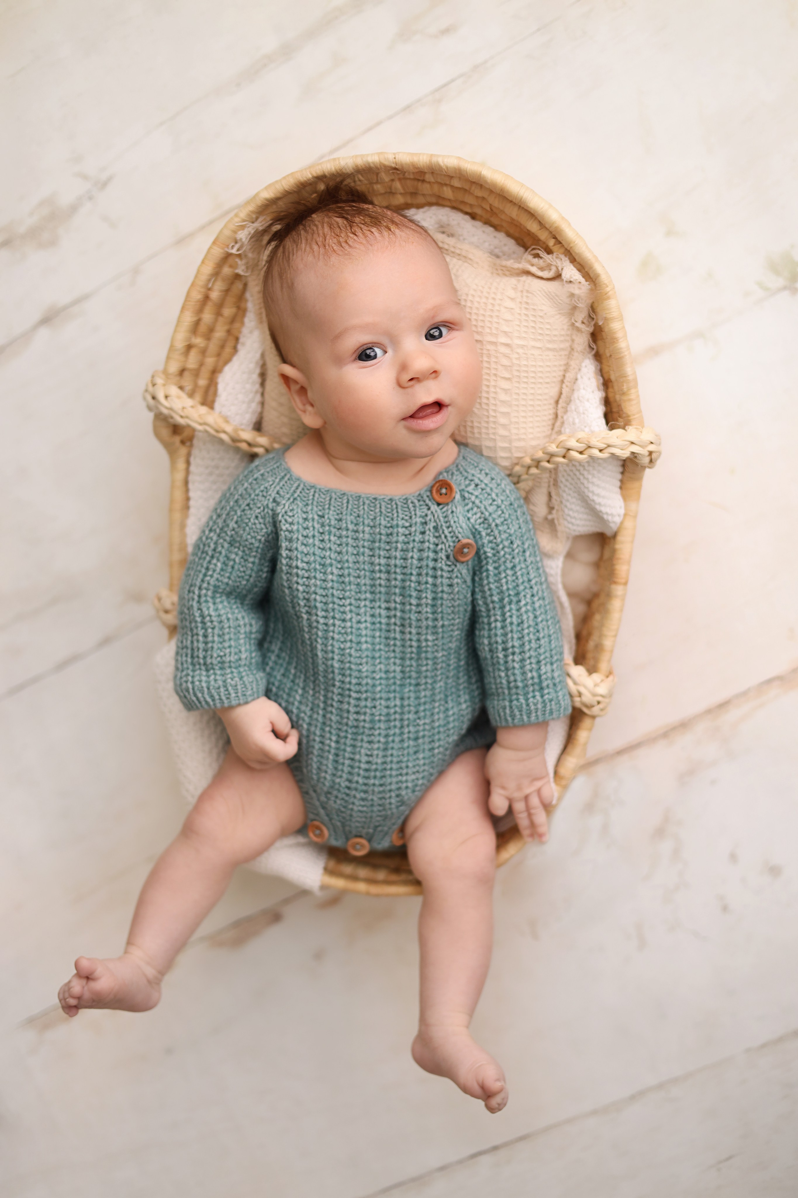 Фотосъемка малыша в 3 месяца. Фотограф новорожденных Москва. Ньюборн фотограф Москва