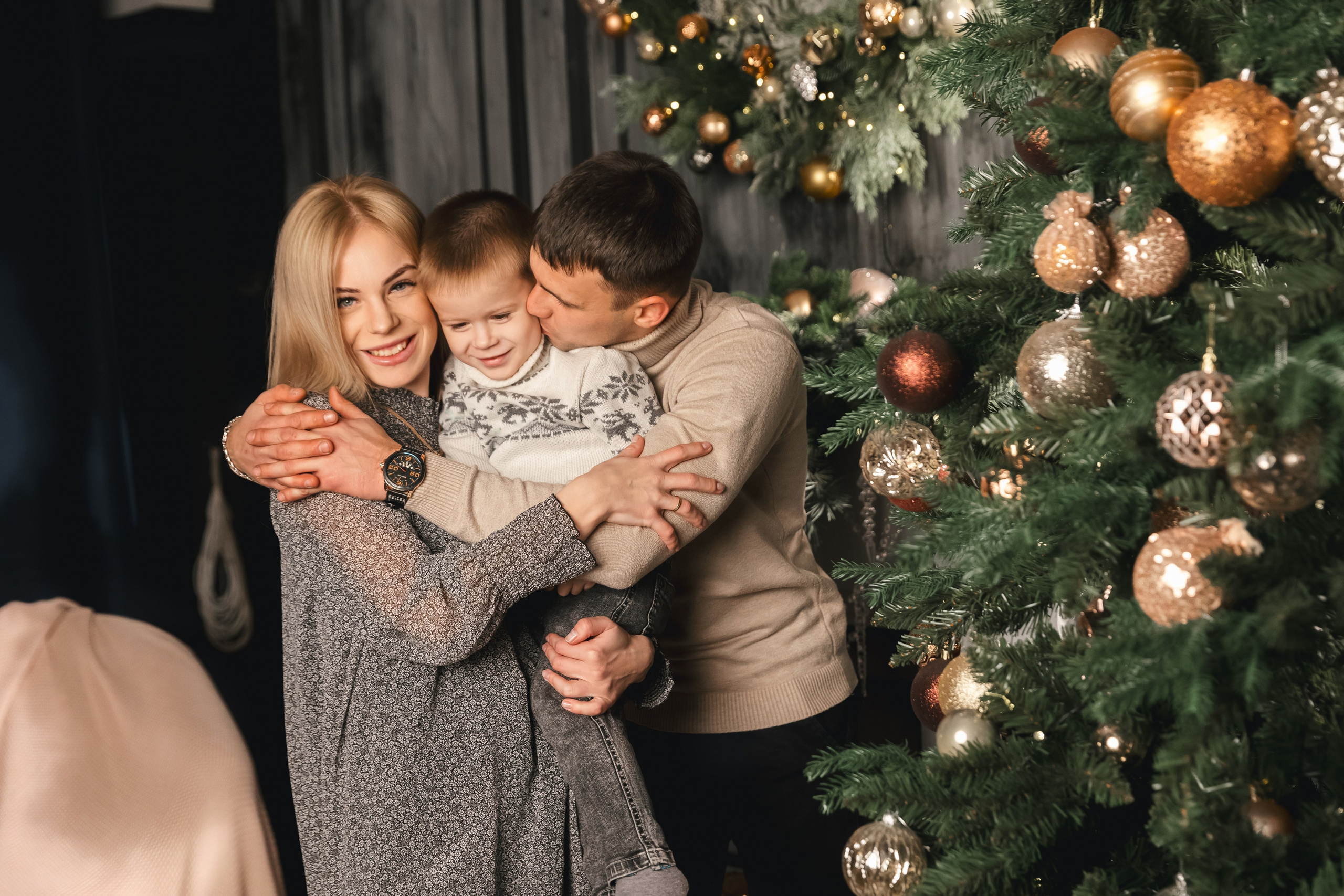 Семейная новогодняя фотосессия в Хабаровске. Свадебный фотограф в Хабаровске