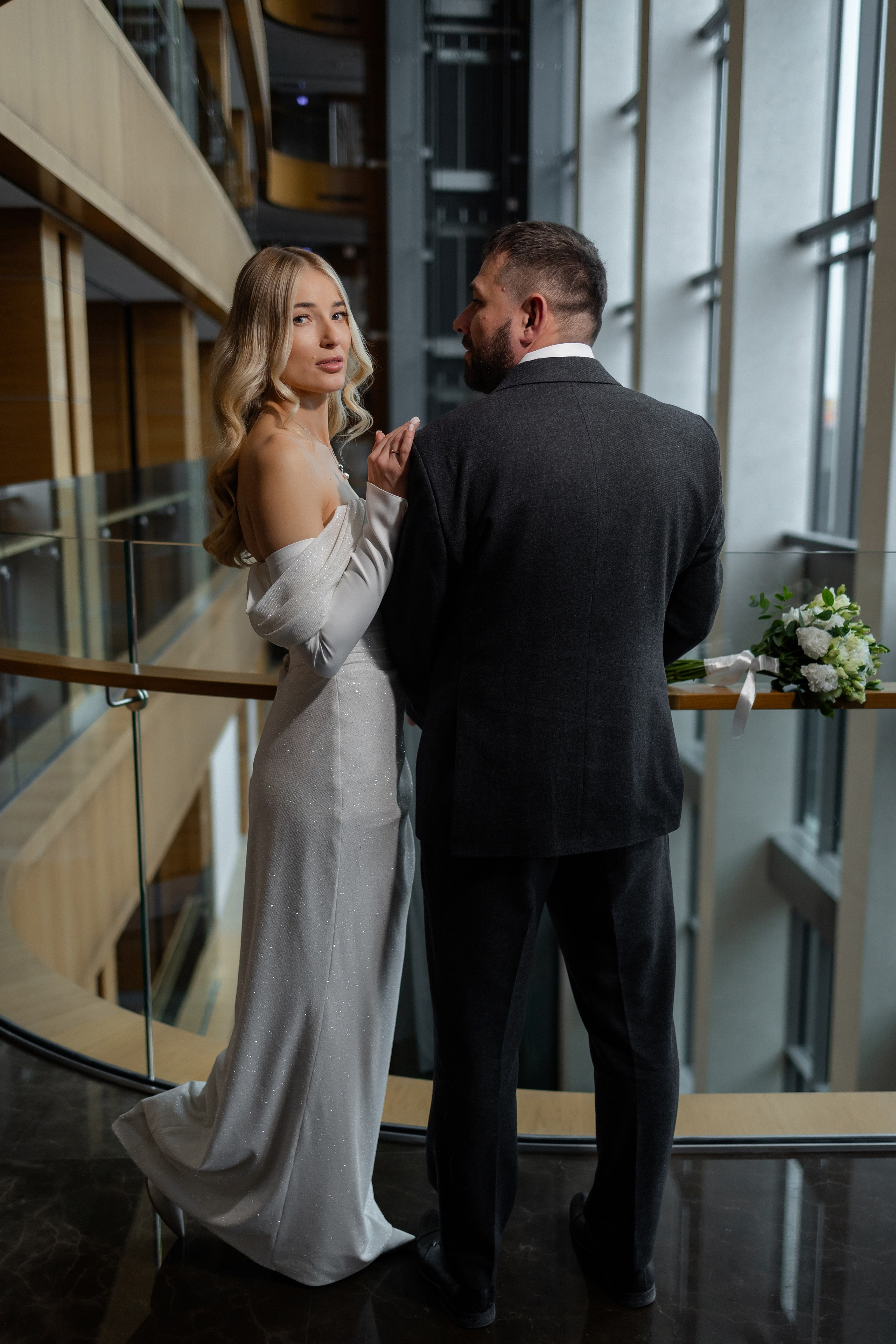 Свадебная фотосессия в отеле Марриот в Минске (Minsk Marriott Hotel). Свадебный фотограф в Минске/Беларуси Сергей Спиридонов