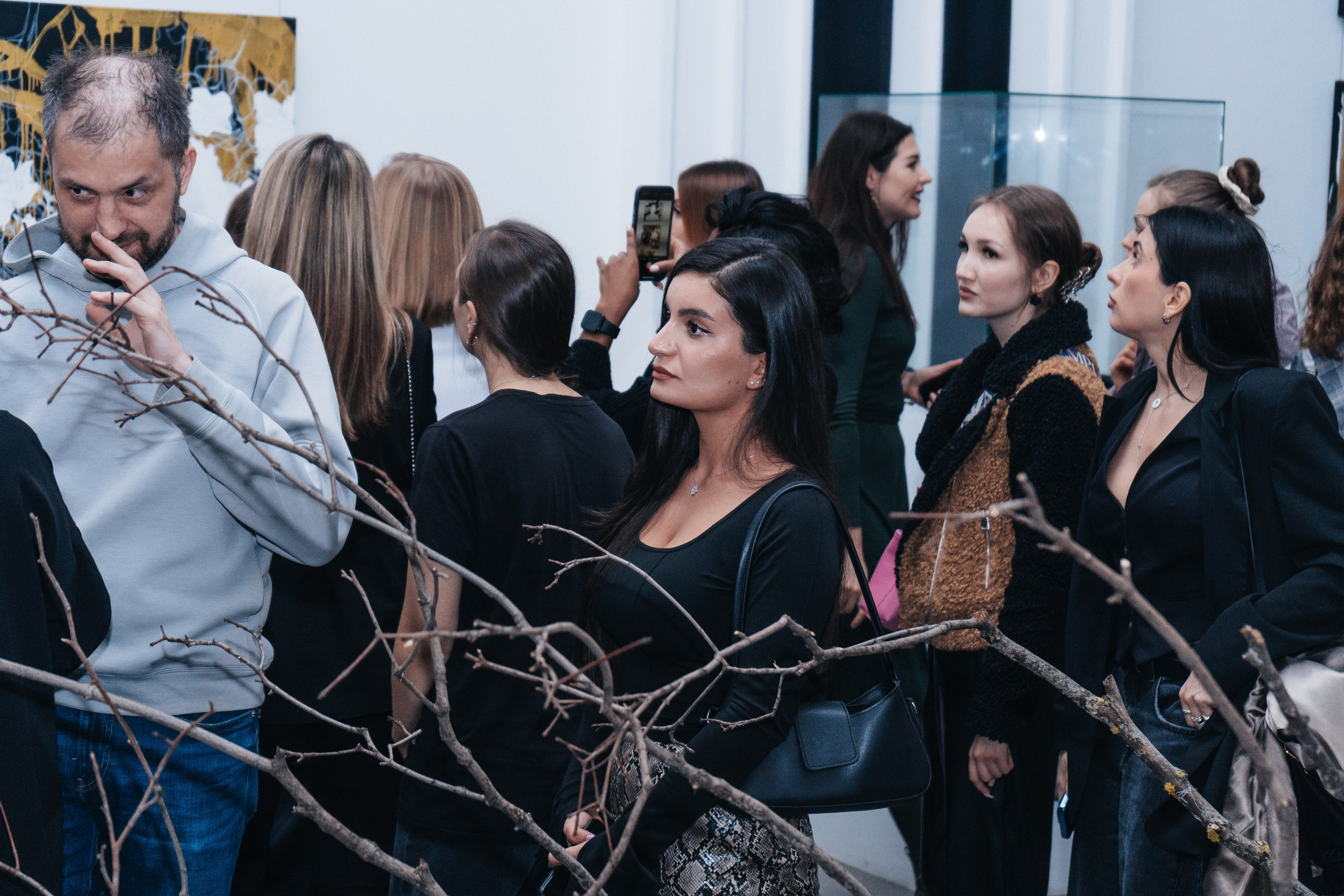 Выставка Юрия Литарова. Всё рождается. Всё продолжается. Портретный фотограф Нижний Новгород