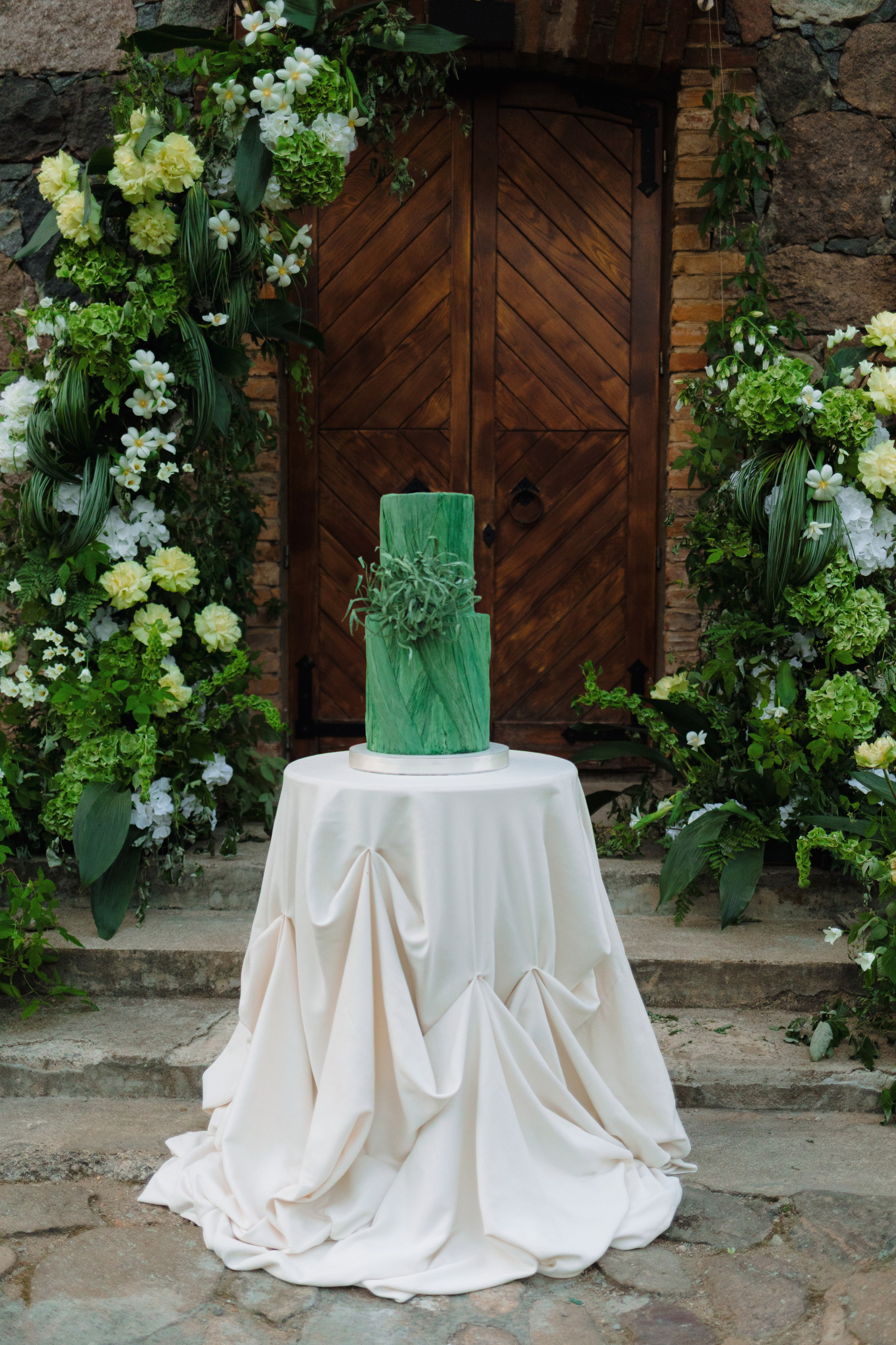 Свадебная фотосъемка в «Двор Стайки»