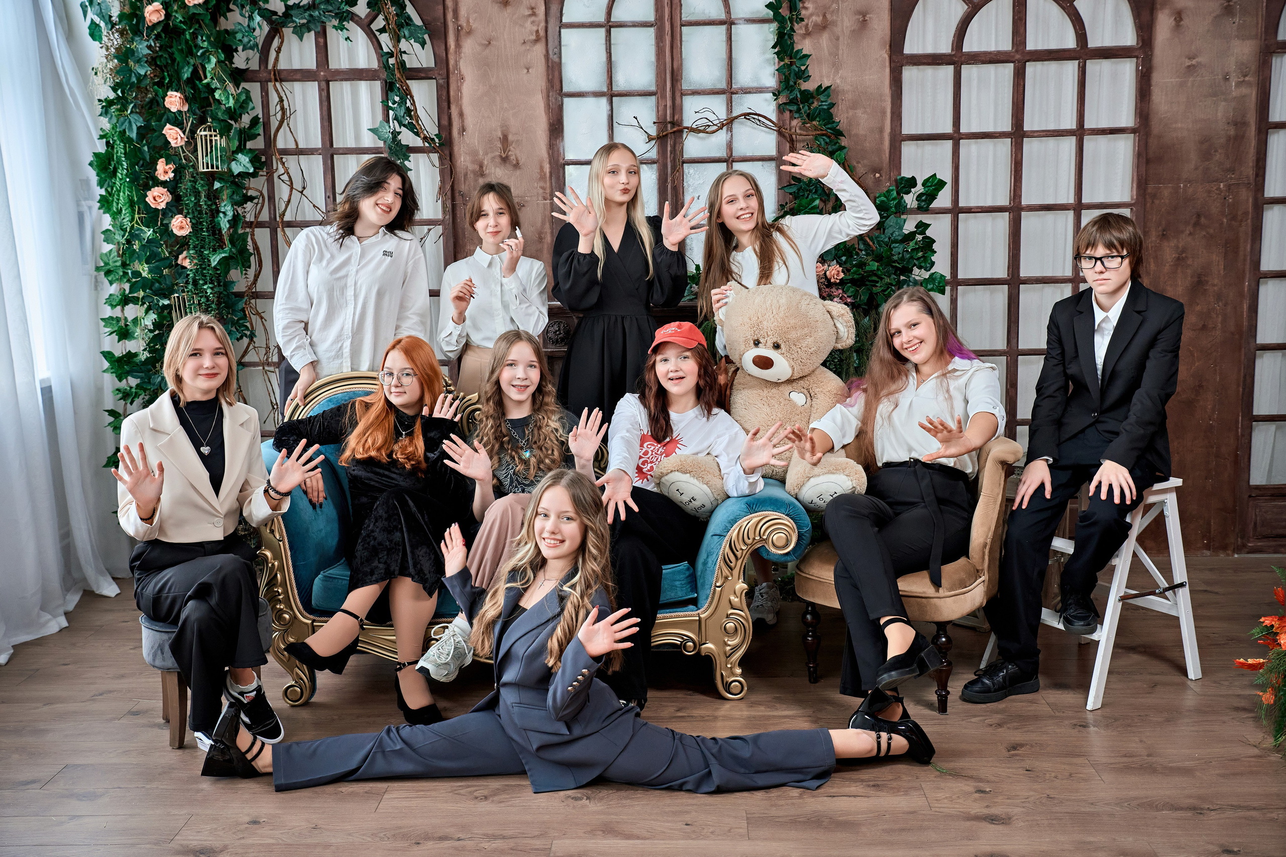 Фотосъёмка в студии «Окна» на выпускные альбомы. Калуга. Фотограф Меняйло Евгений. Свадьба. Портрет. Репортаж. Семья. Контент