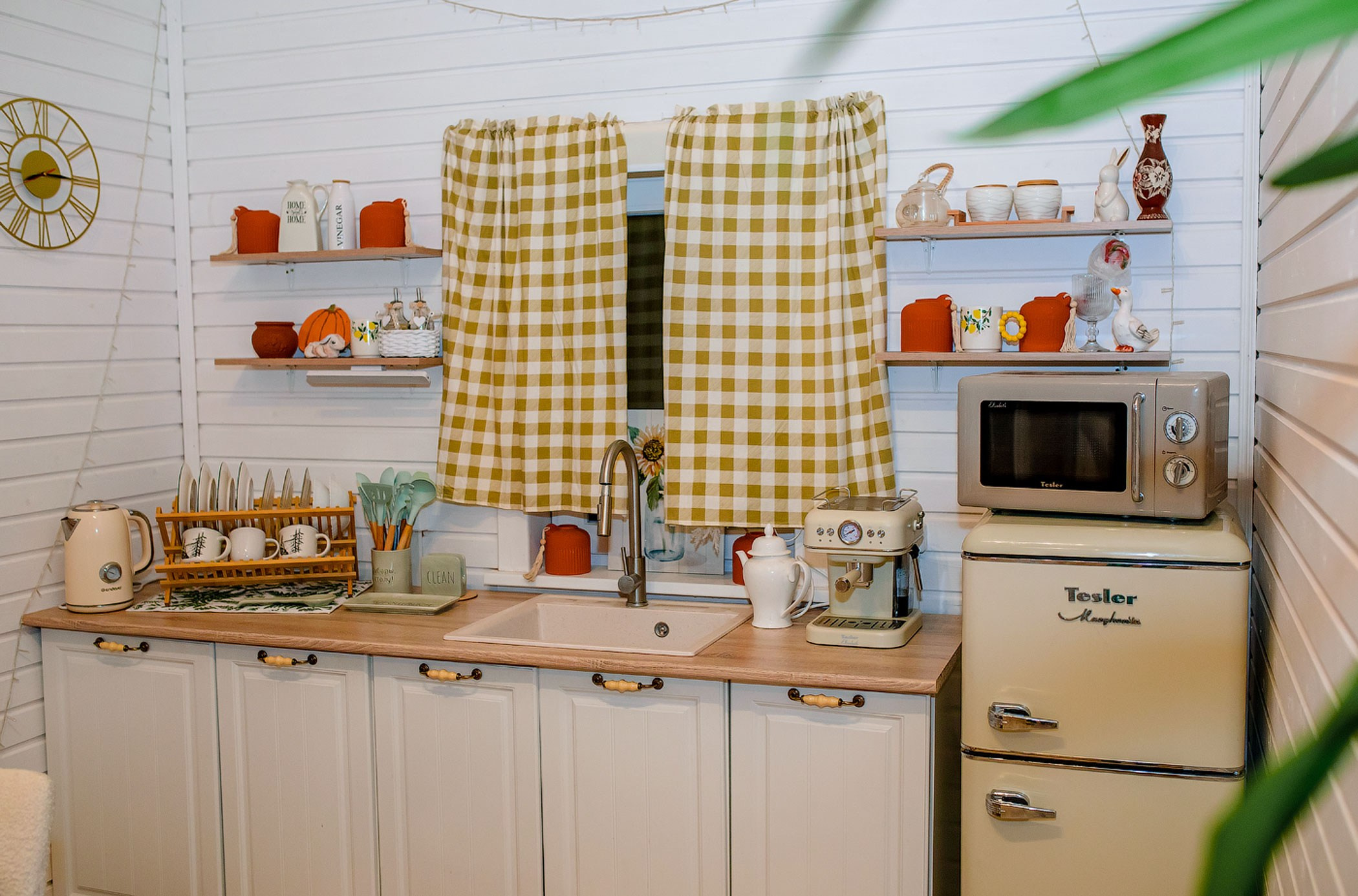 Локации Осень 2025. Загородная фотостудия фотопространство в Раменском районе Гжель