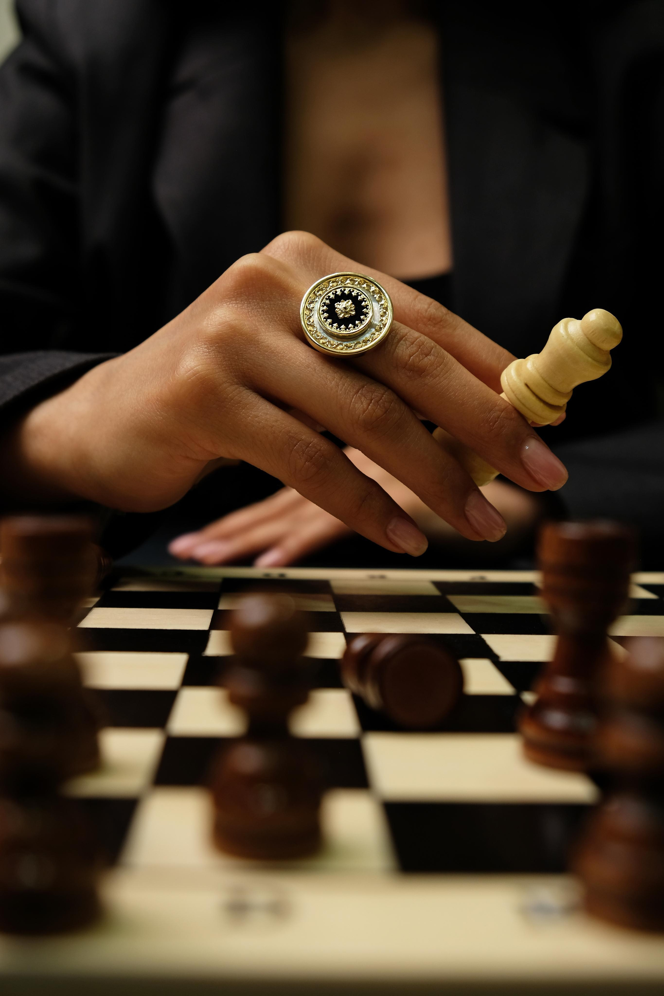 Фотосъёмка ювелирных украшений Профессиональный предметный фотограф. Контент Предметный фотограф Саратов, контент для бизнеса, съемка для брендов, предметные фотосъёмки в Саратове. Елена