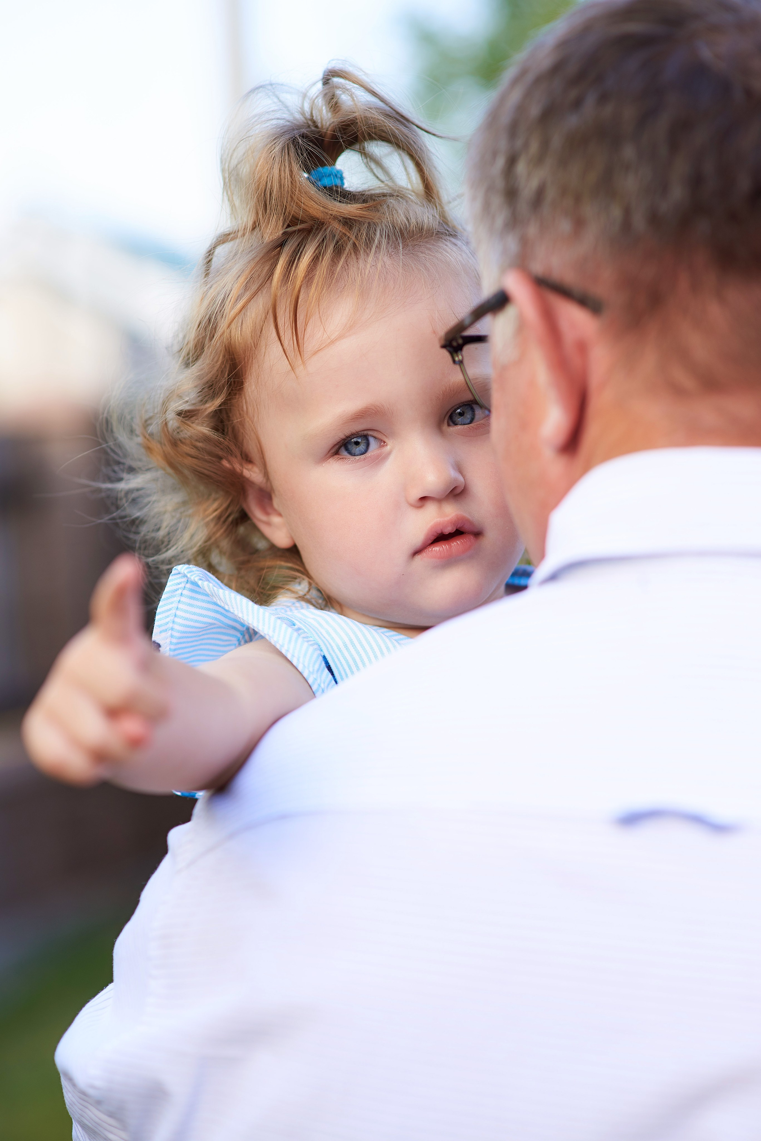 У дома. Семейный фотограф в Барнауле, Горный Алтай, Заринск, Алейск