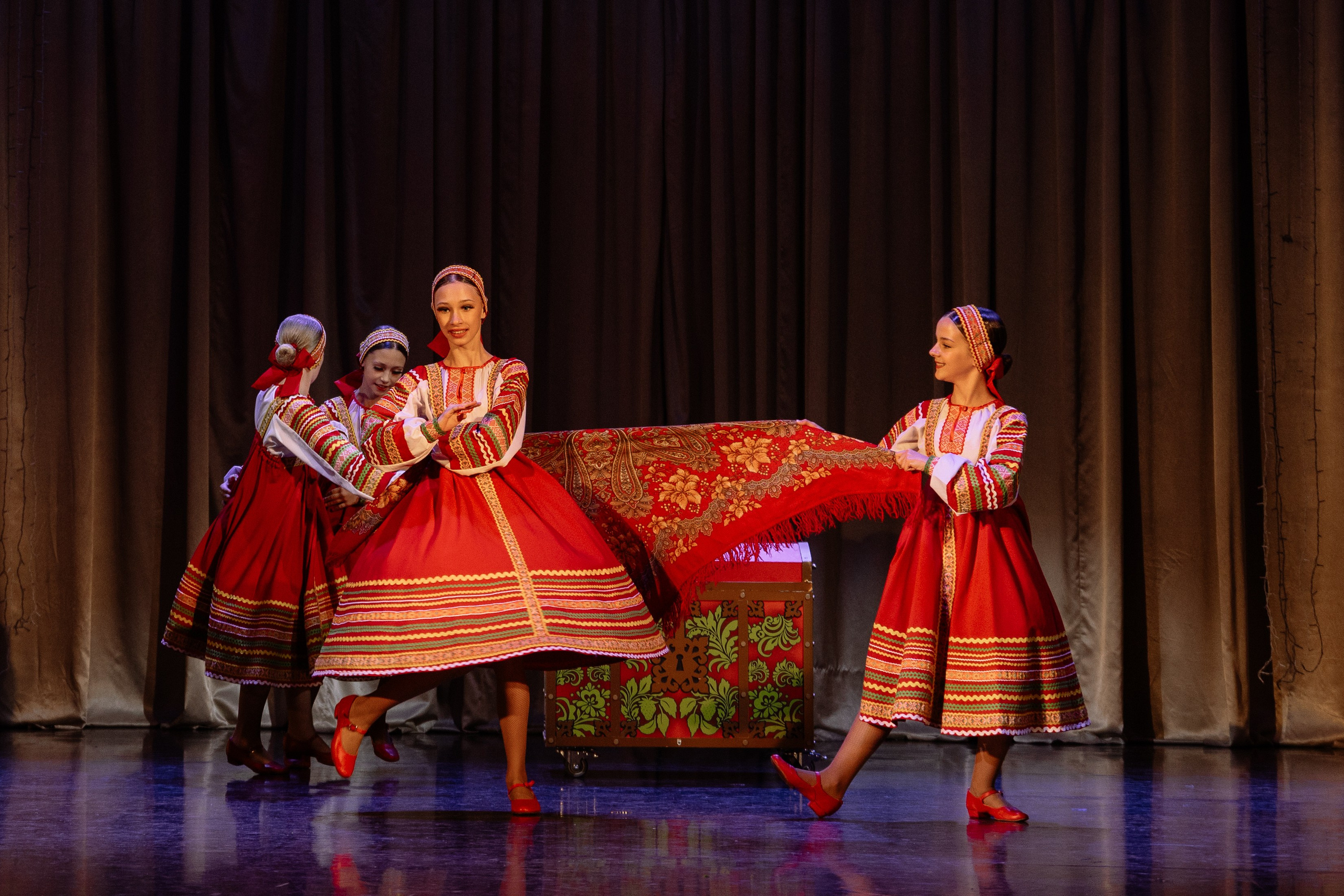 Сибирские узоры ДК Ефремова. Фотограф Юлия Мальцева