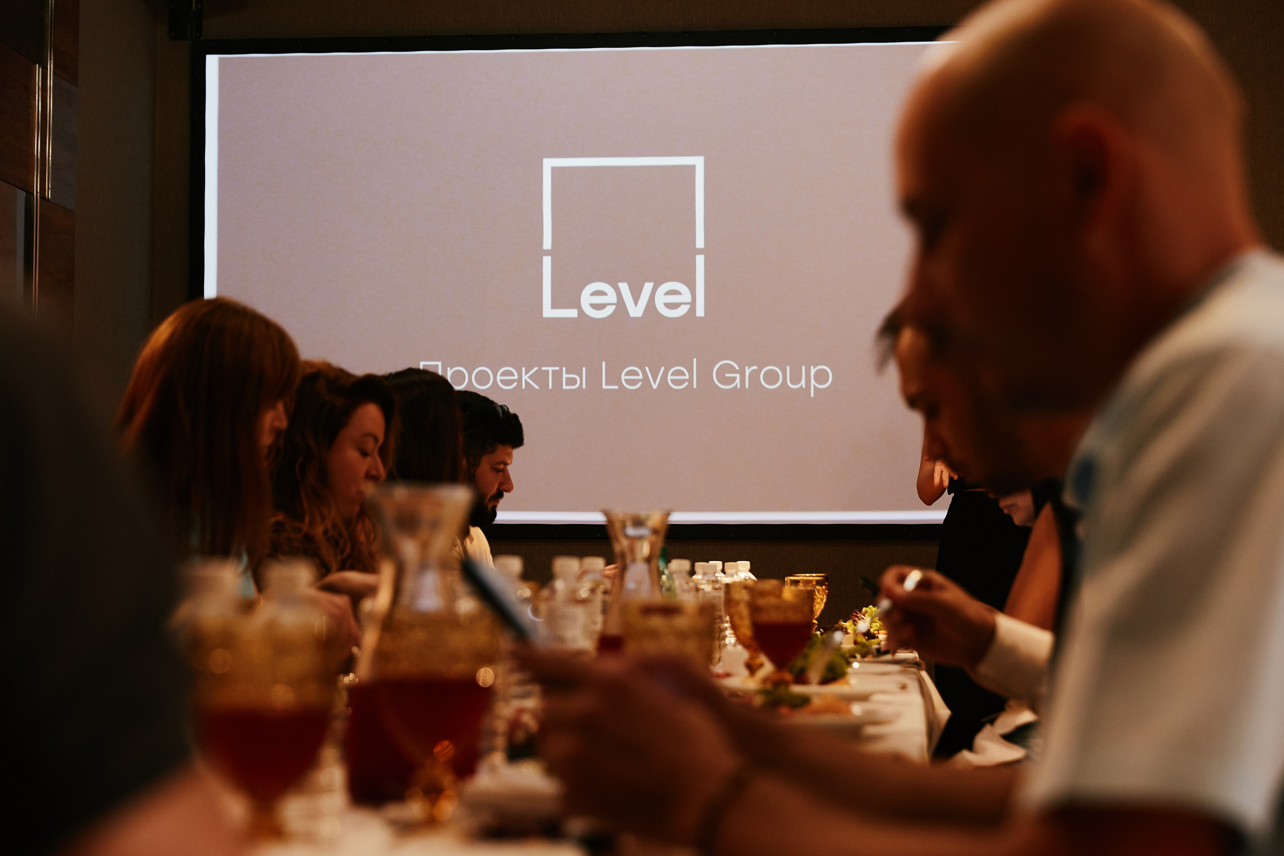 Бизнес завтрак в Golden Tulip 24.07. Свадебный репортажный фотограф краснодар максим дремов дрёмов фотосессия студия цена