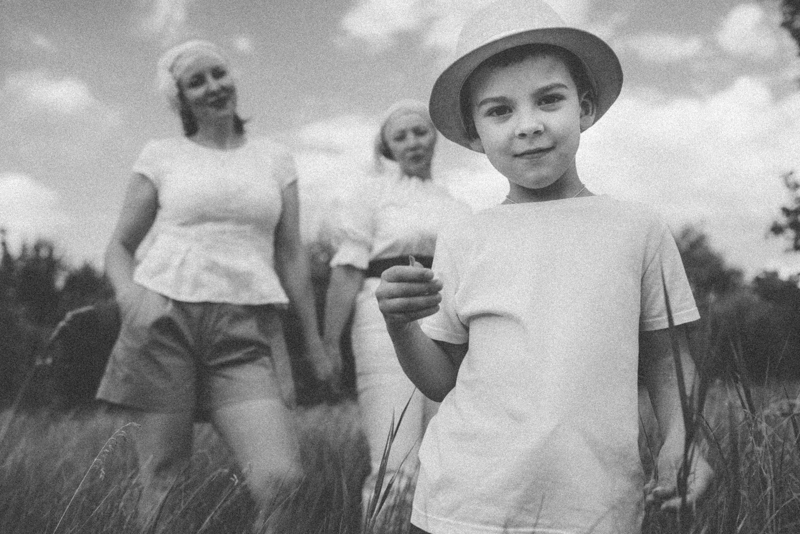 У бабушки в гостях. Свадебный фотограф — фотограф на свадьбу в Воронеже — Свадебное фото