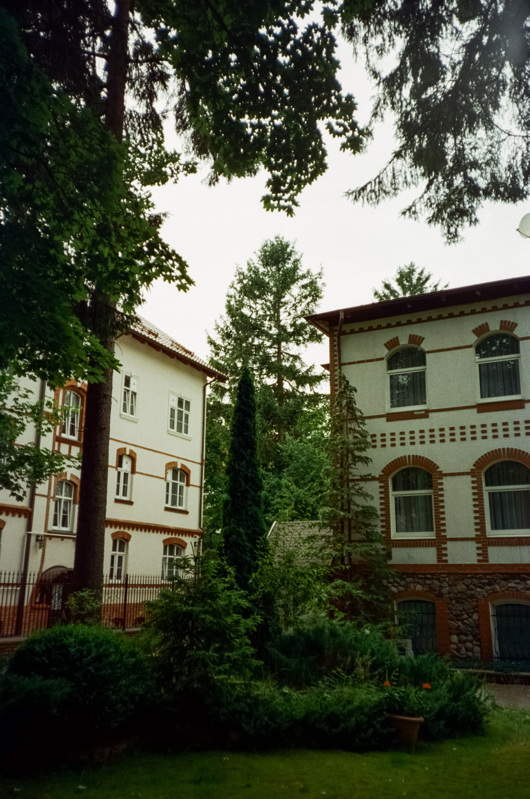 Центральный пляж и парк Беккера в Янтарном. Улочки Светлогорска. Фотограф-документалист Мария Осокина