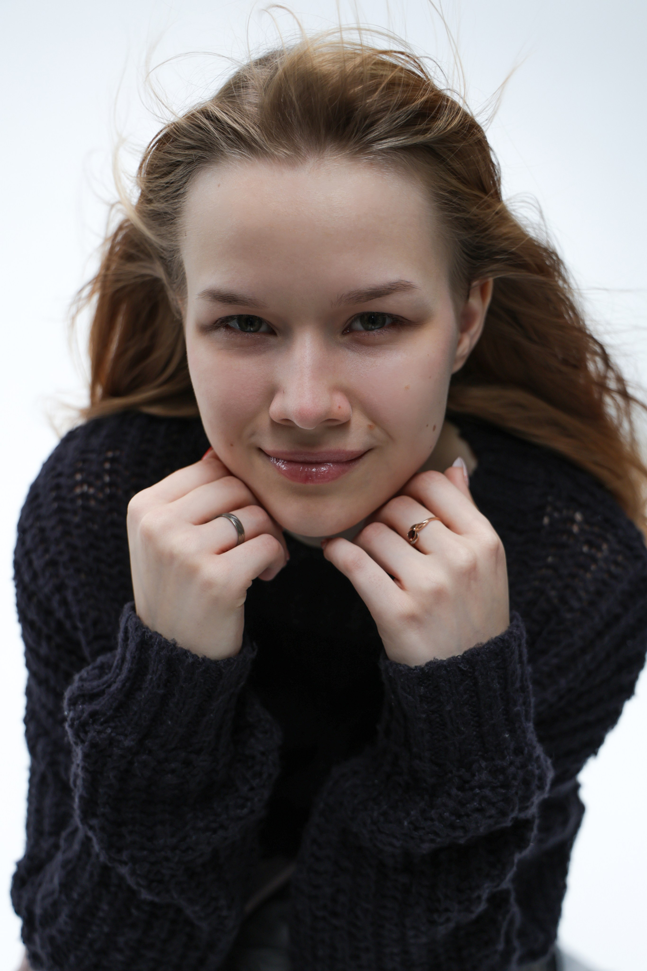 Wires. Portrait photographer based in Toronto — Blinova Mariia