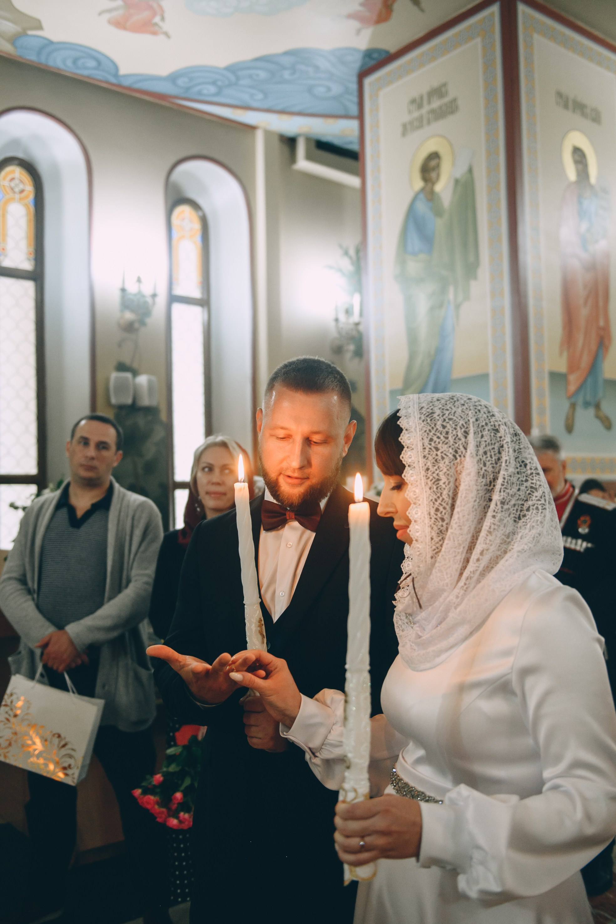 Венчание в соборе Владимира Равноапостольного. Свадебный и семейный фотограф София Невская