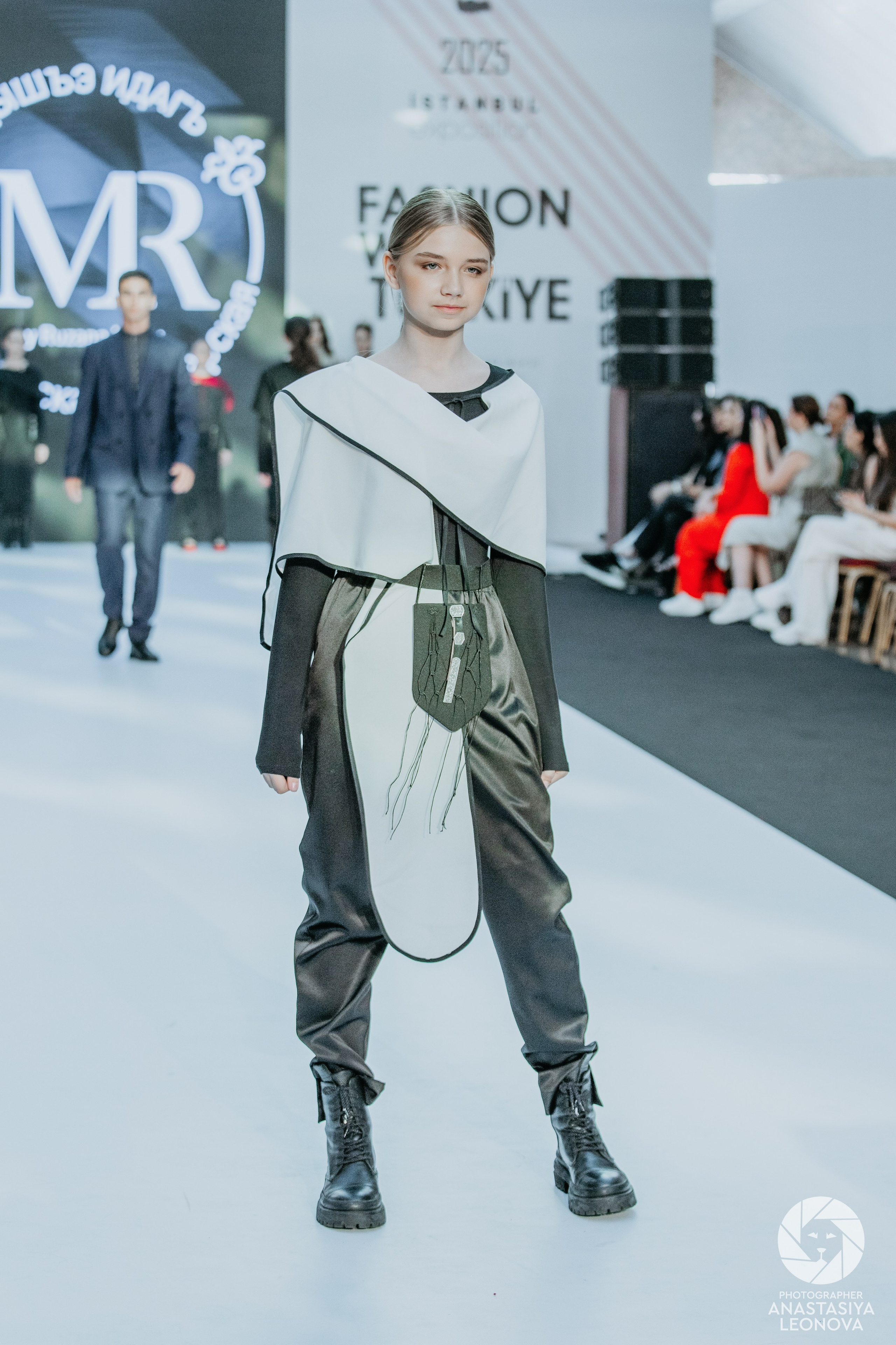 Fashion Week Türkiye [spring, 2025]. Anastasia Leonowa