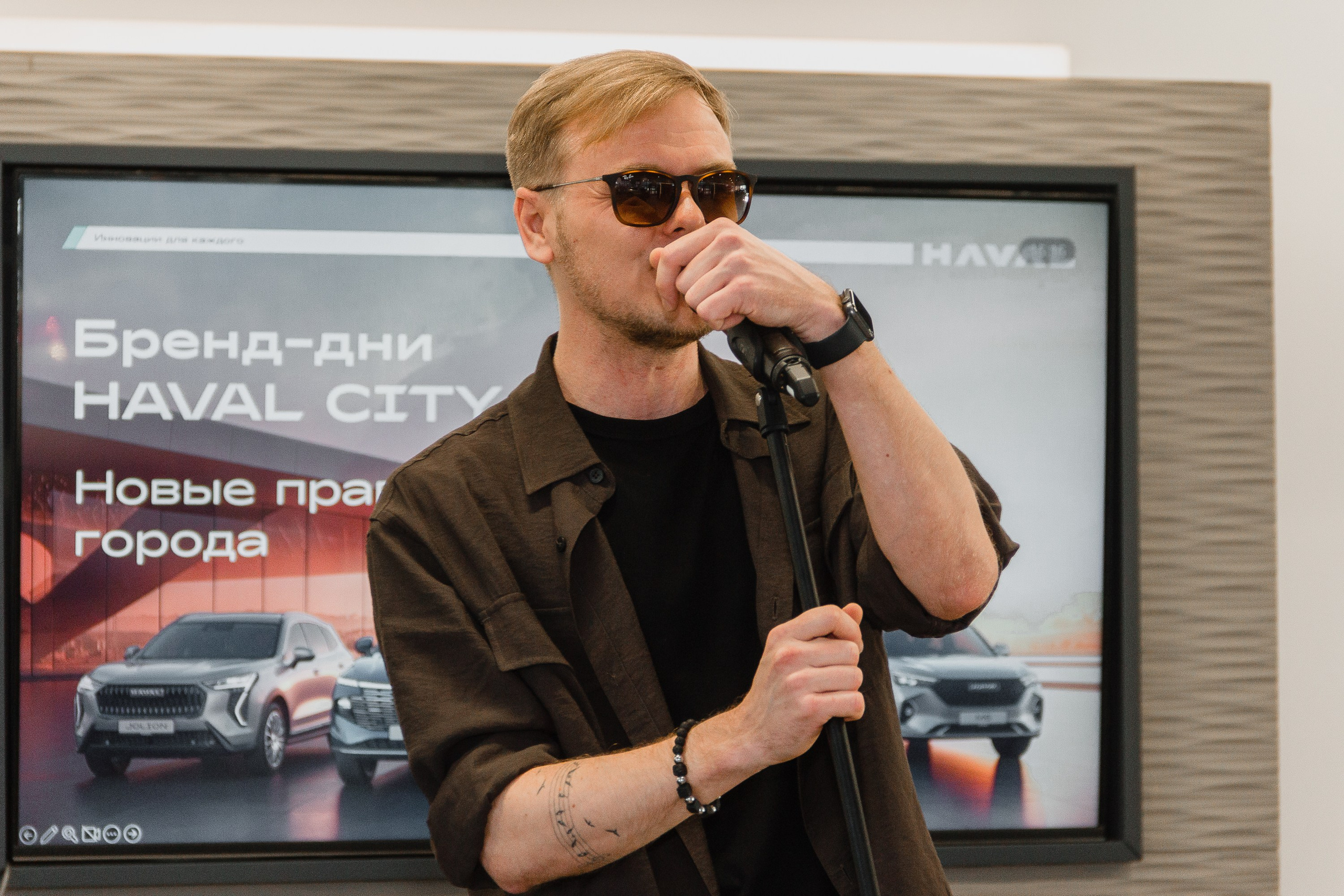 Съемка в автосалоне. Фотограф Великий Новгород Татьяна Чиглинцева