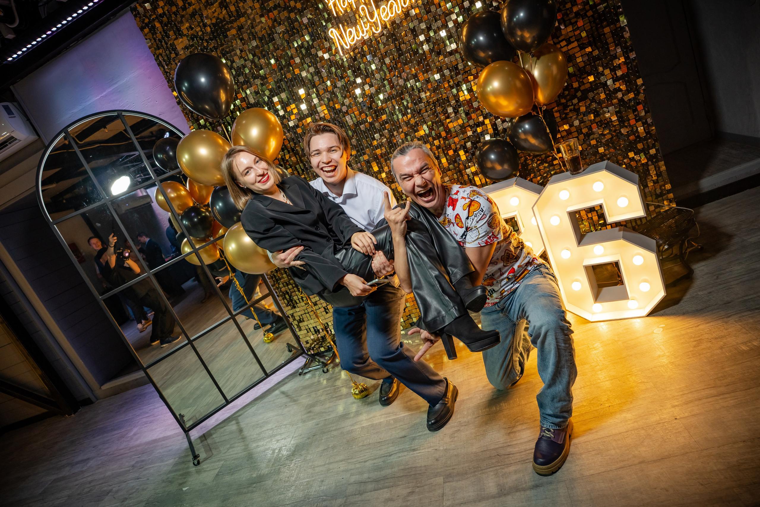 Корпоратив в Loft Memories Декабрь 2025. Фотограф Александр Вишняков