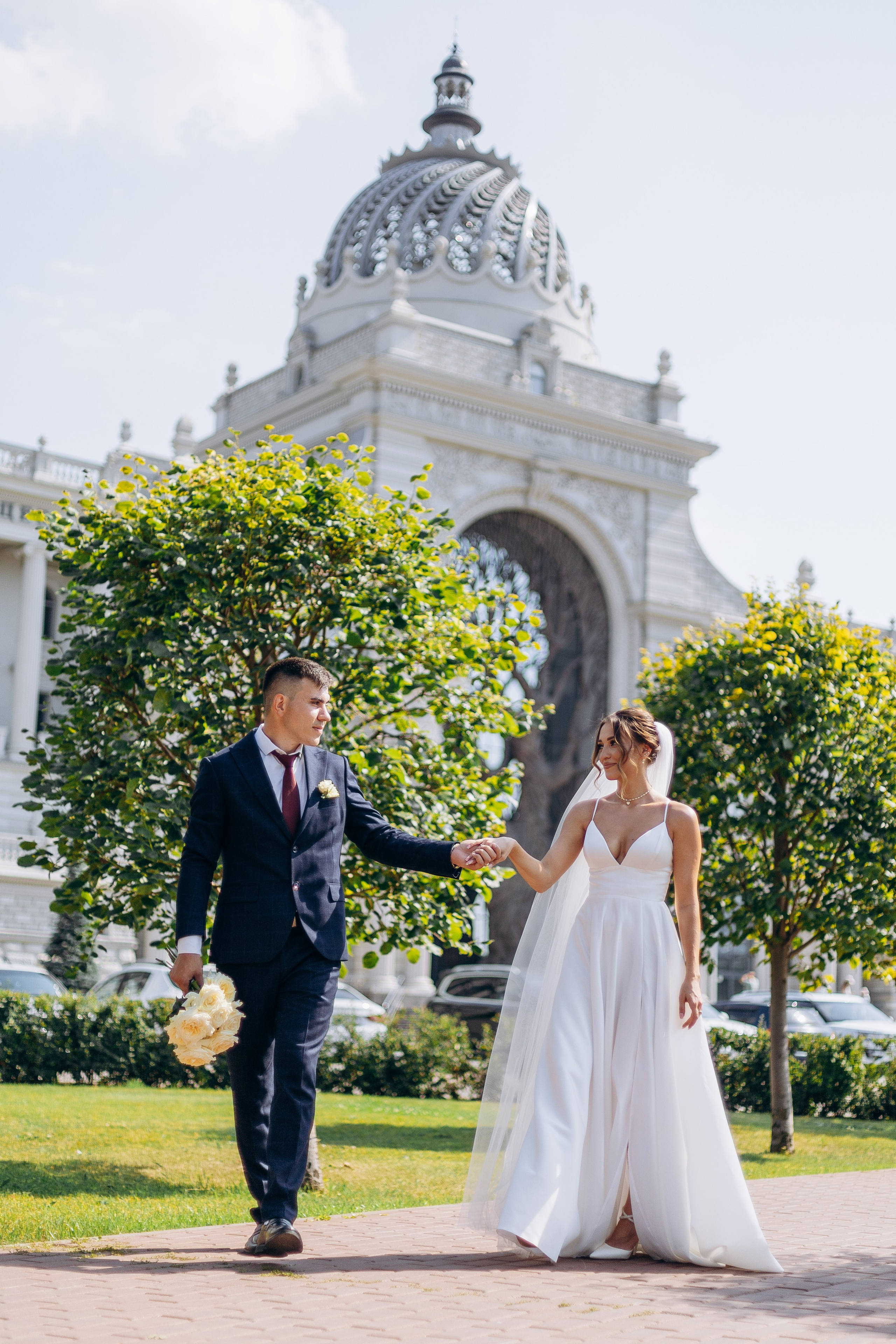торжественная фотосессия после регистрации в Казани