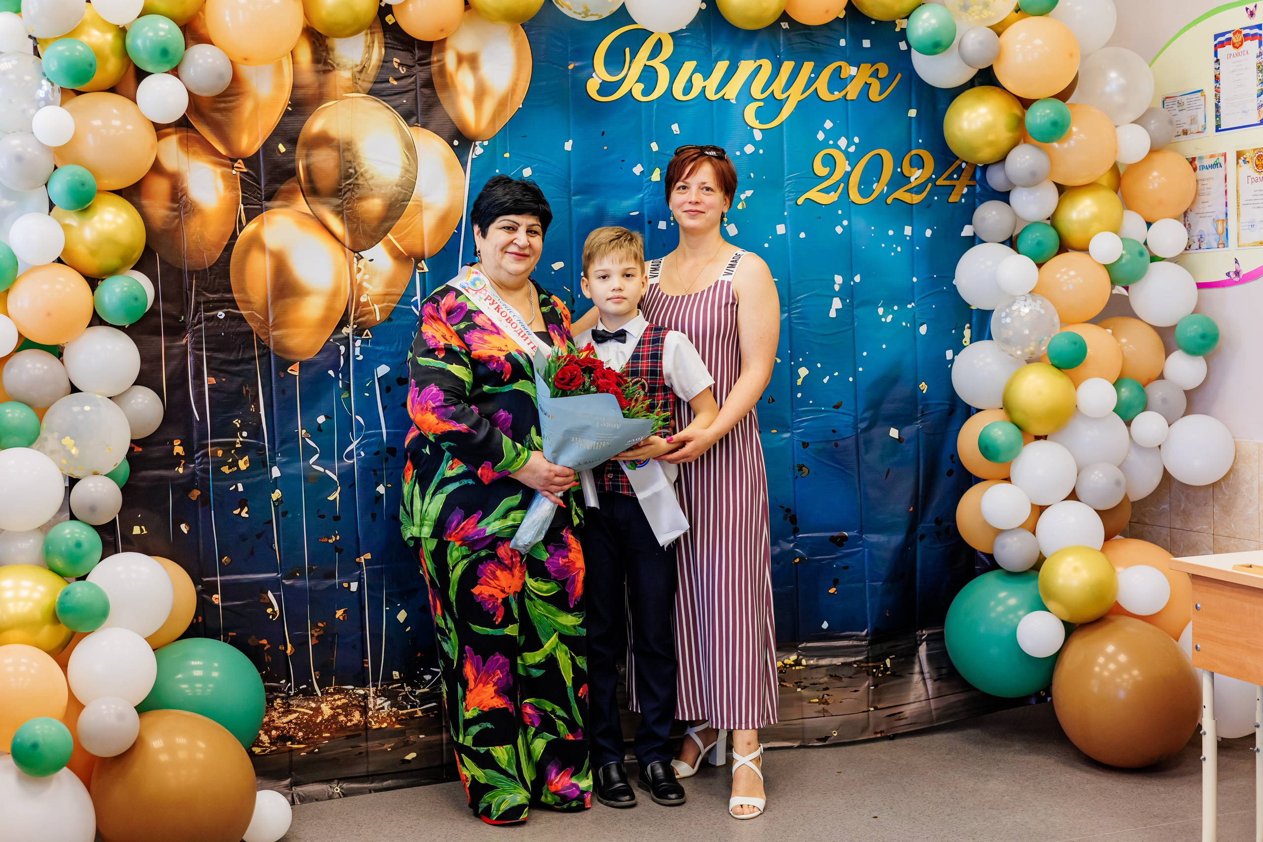 Выпуск 4а 25школа'24 год. Свадебный и семейный фотограф в Армавире