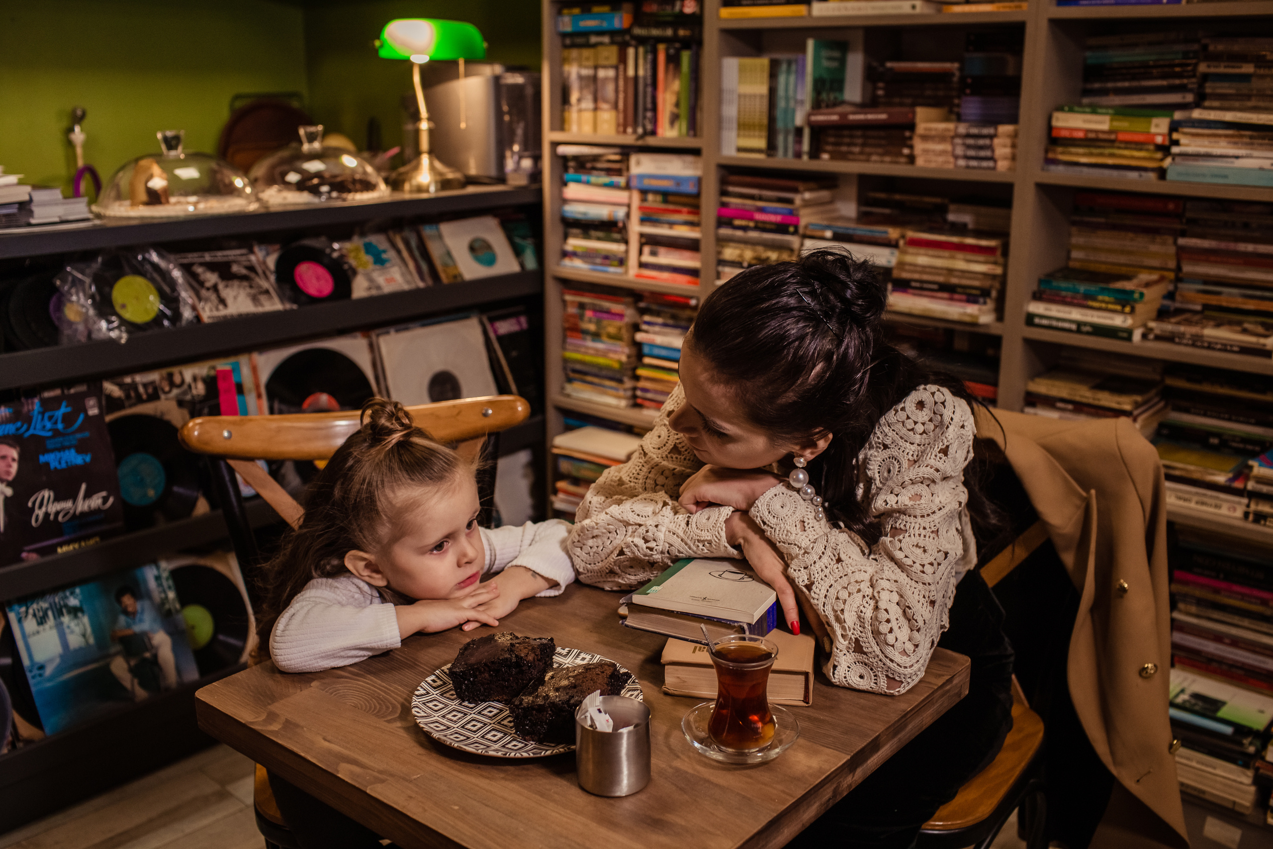 Malika&Shuanna. Professional family and children’s photographer in Izmir Irina Eron