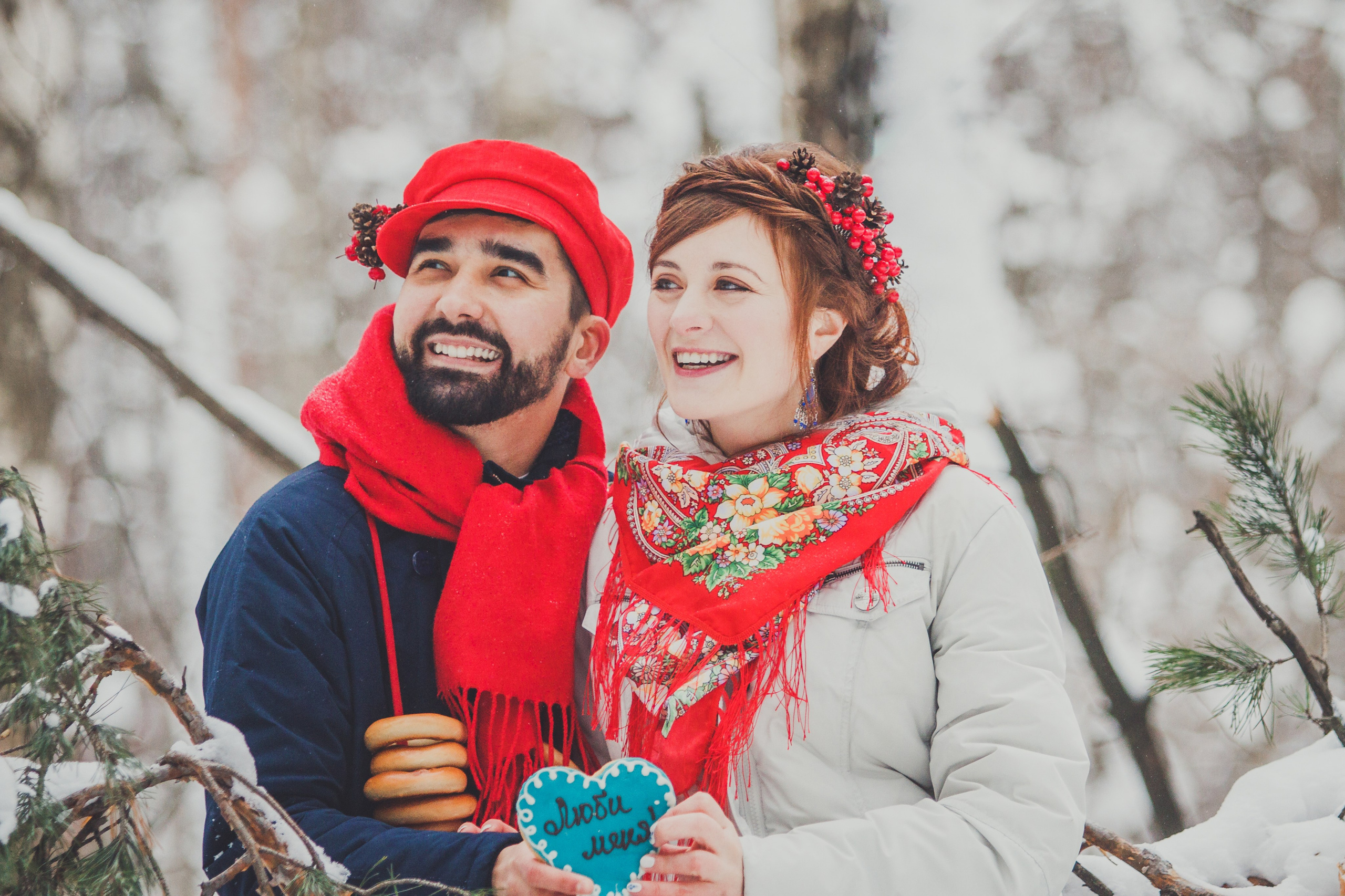Свадебная фотосессия в русском стиле зимой. Семейный и детский фотограф в Москве Мария Быкова