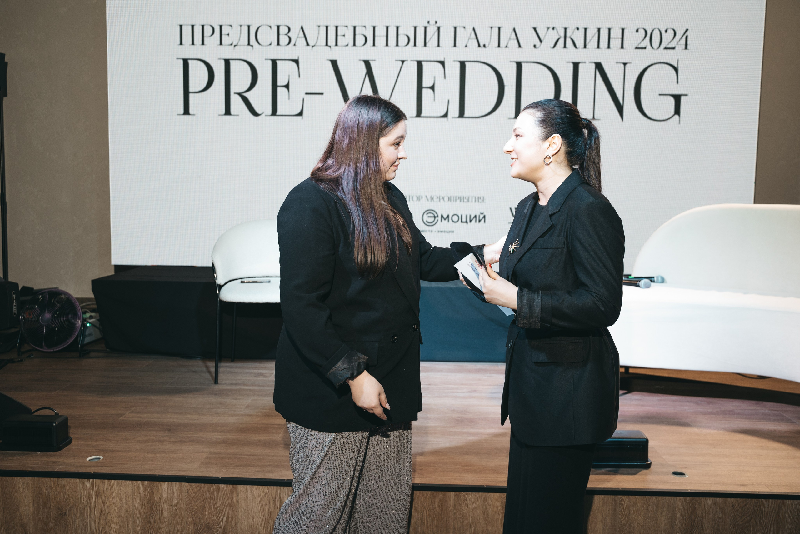 WhiteRoom Pre-wedding. Репортажный и свадебный фотограф в Сургуте