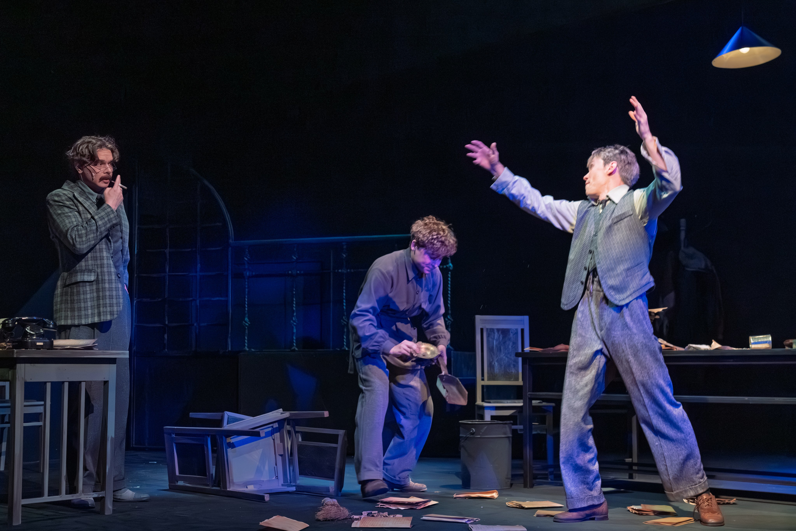 Театр Терезы Дуровой: Кто Есенин?. Сайт фотографа Сергея Абрамова