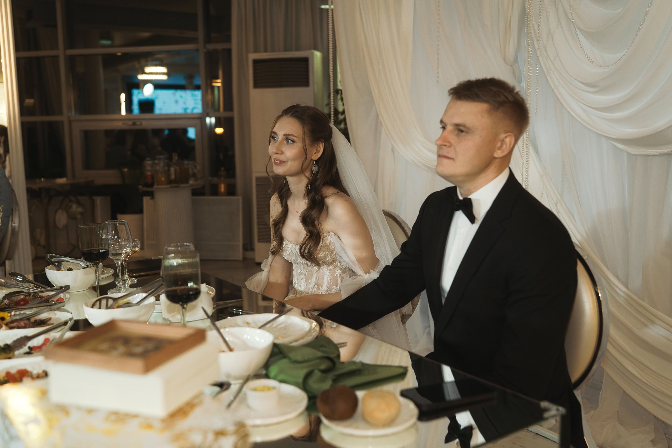 Василий и Марина — свадебный день в Петербурге. Свадебный фотограф Дмитрий Родионов — Санкт-Петербург и Ленинградская область