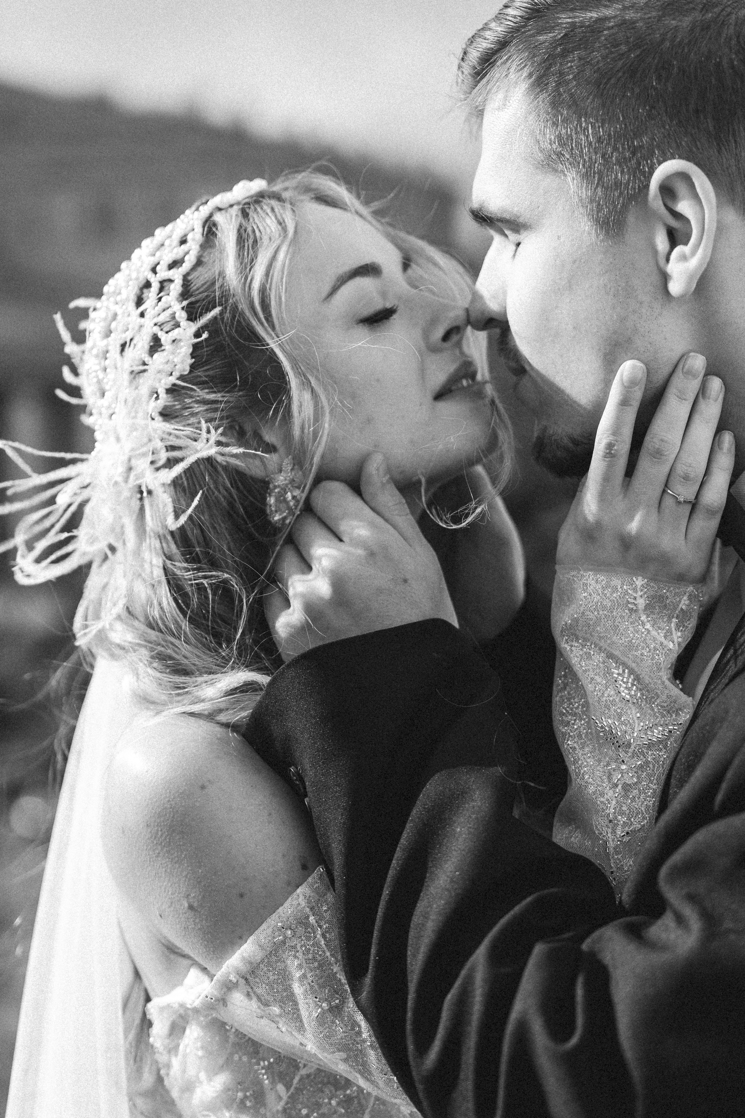 Свадебная фотосессия в отеле Метрополь. Свадебный фотограф в Москве Анна Полушина