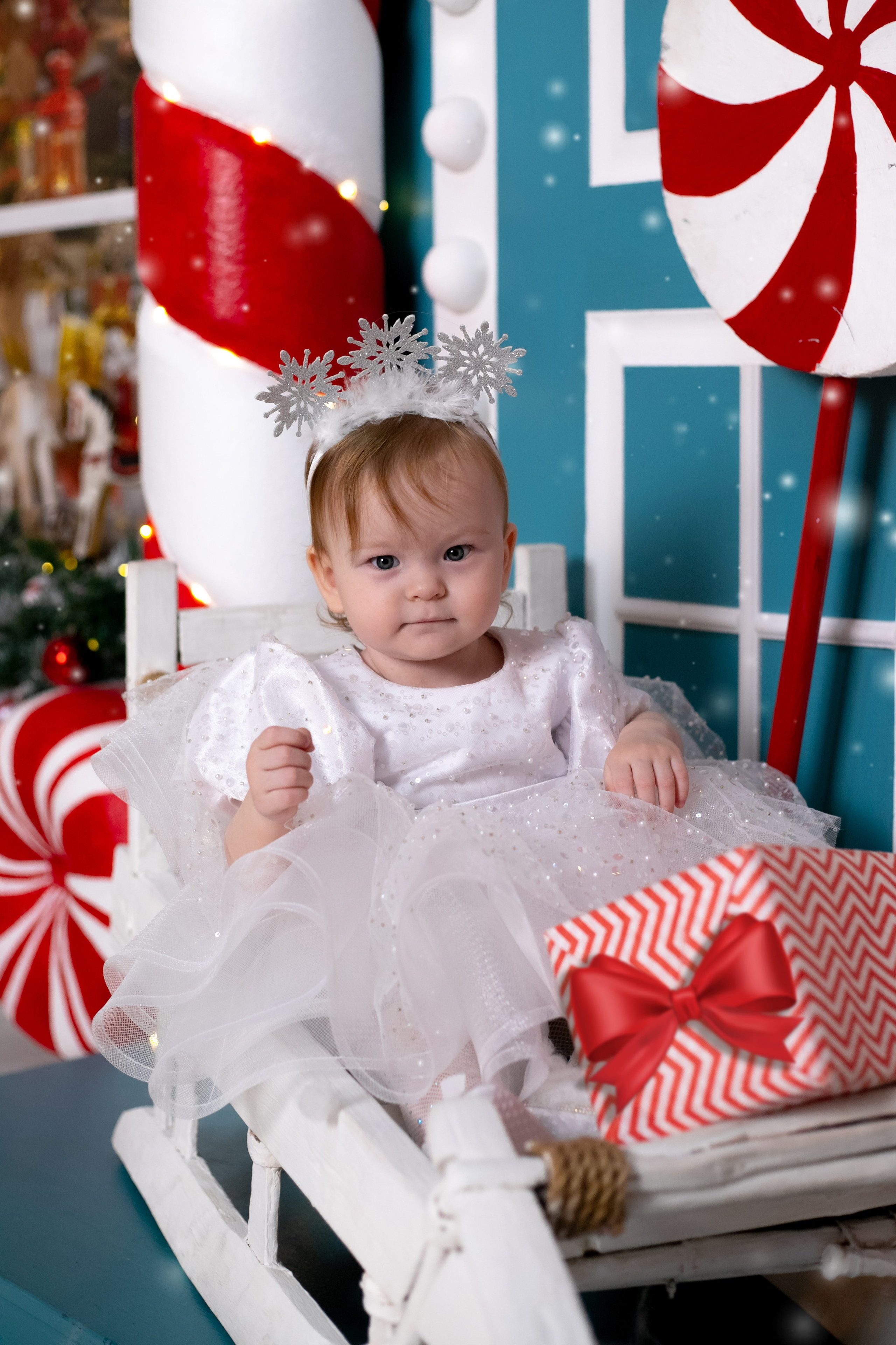 Семейная съемка. Новогодняя. Праздничная фотосессия. Фотограф Кравченко Юлия. Энгельс