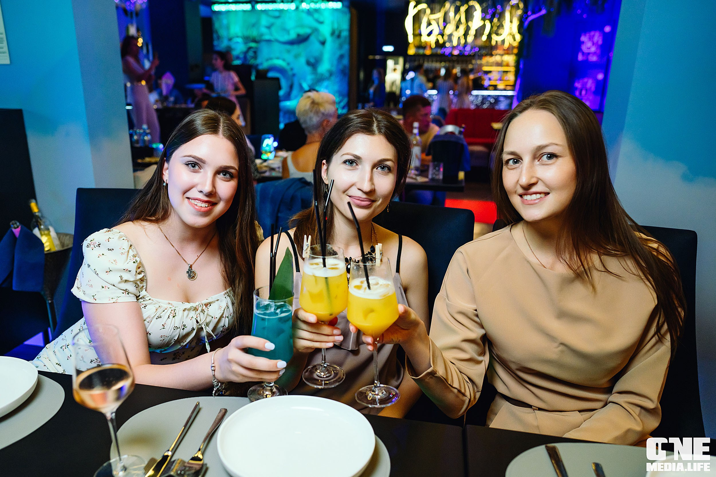 Вечеринка в ресторане Океан. One Media Life: фоторепортажи, фотоотчеты с мероприятий и заведений