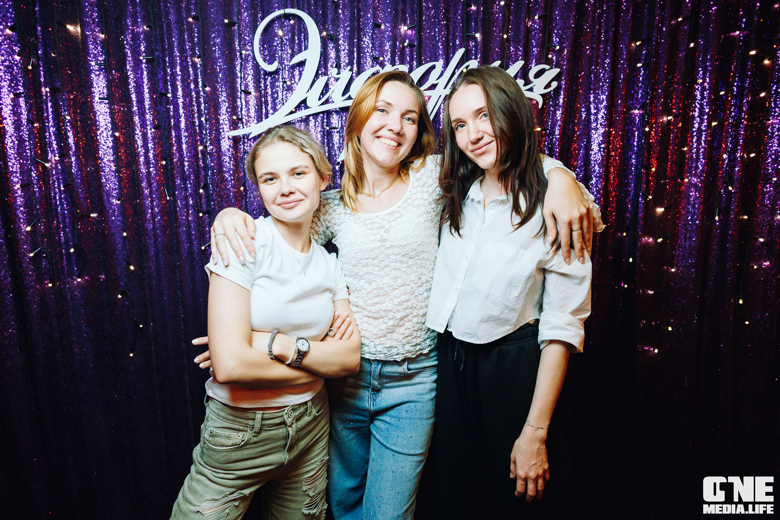 Фоторепортаж из караоке-клуба Эйфория. One Media Life: фоторепортажи, фотоотчеты с мероприятий и заведений