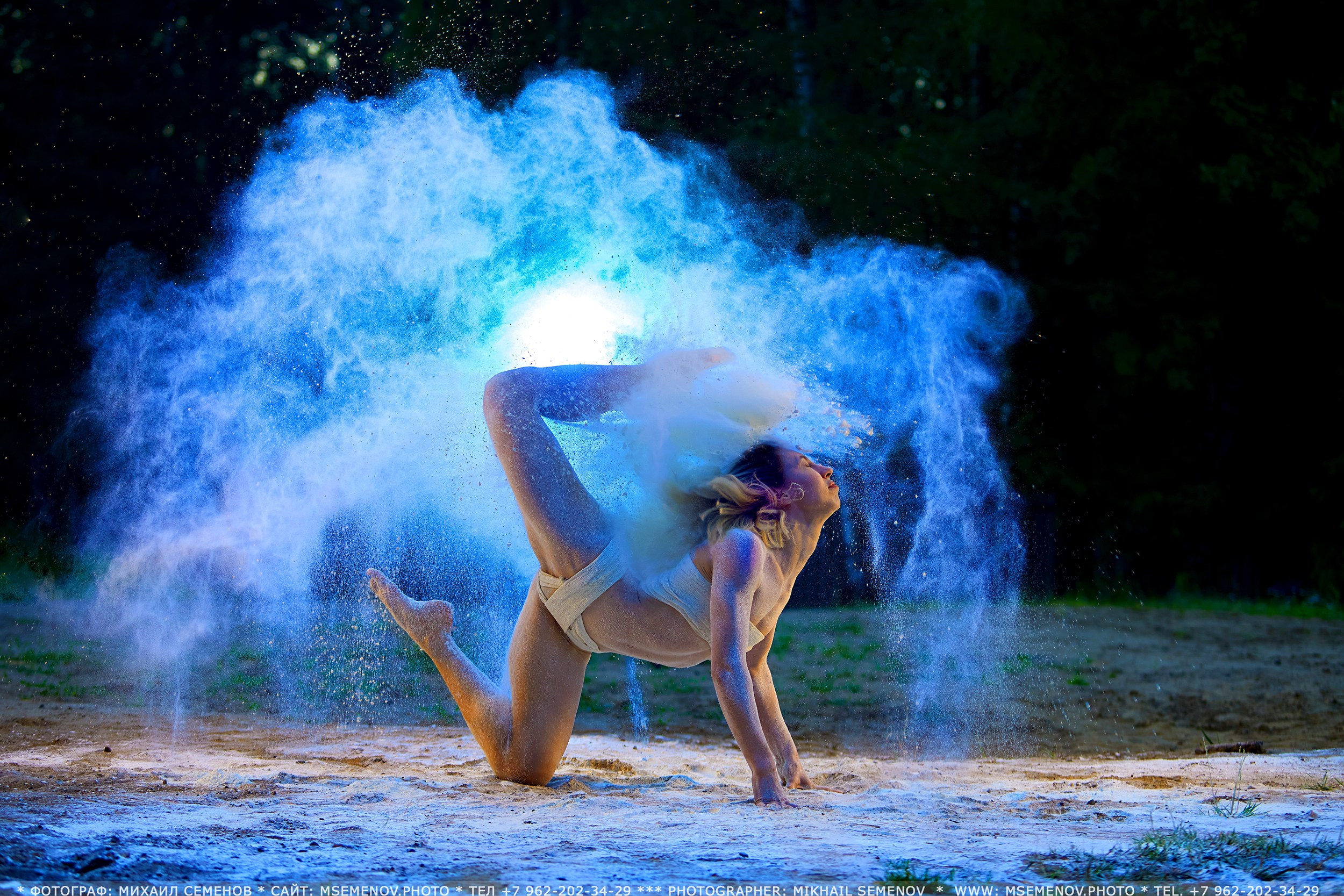 Фотосессия девушки с мукой Фотограф Михаил Семенов г. Ярославль