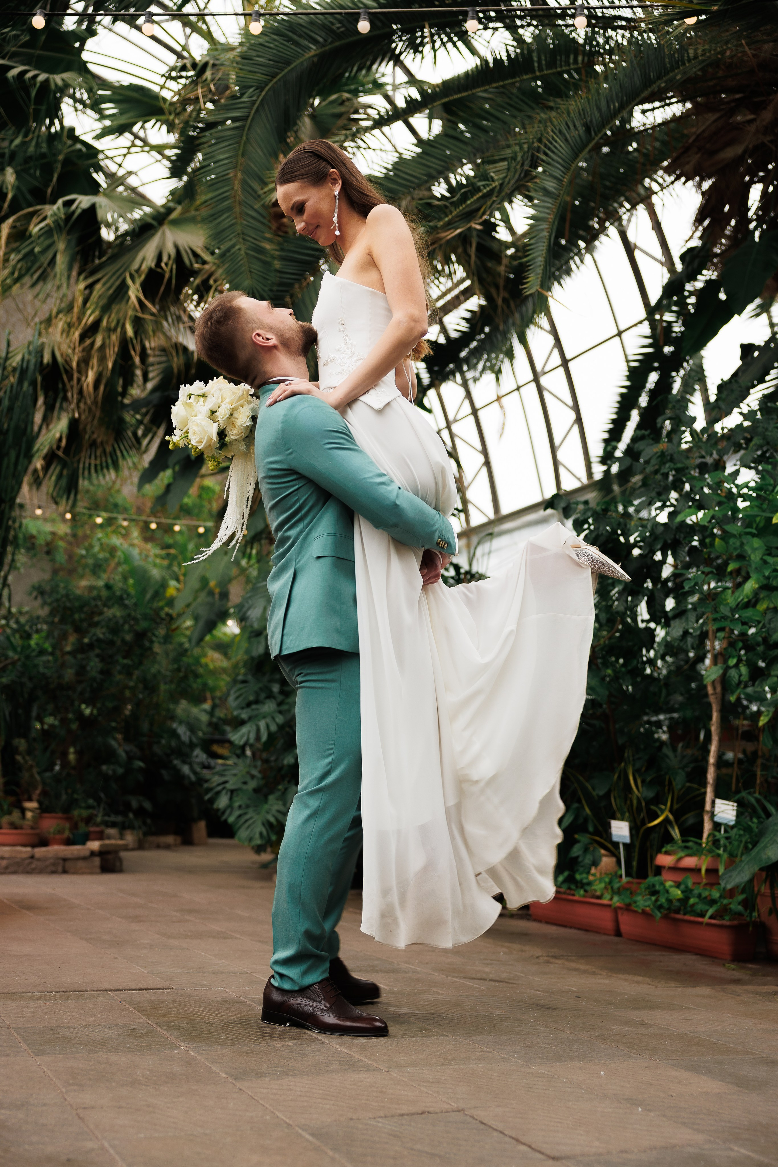 Свадебная прогулка в оранжерее. Питер. Свадебный и семейный фотограф в Москве Красинская Мария