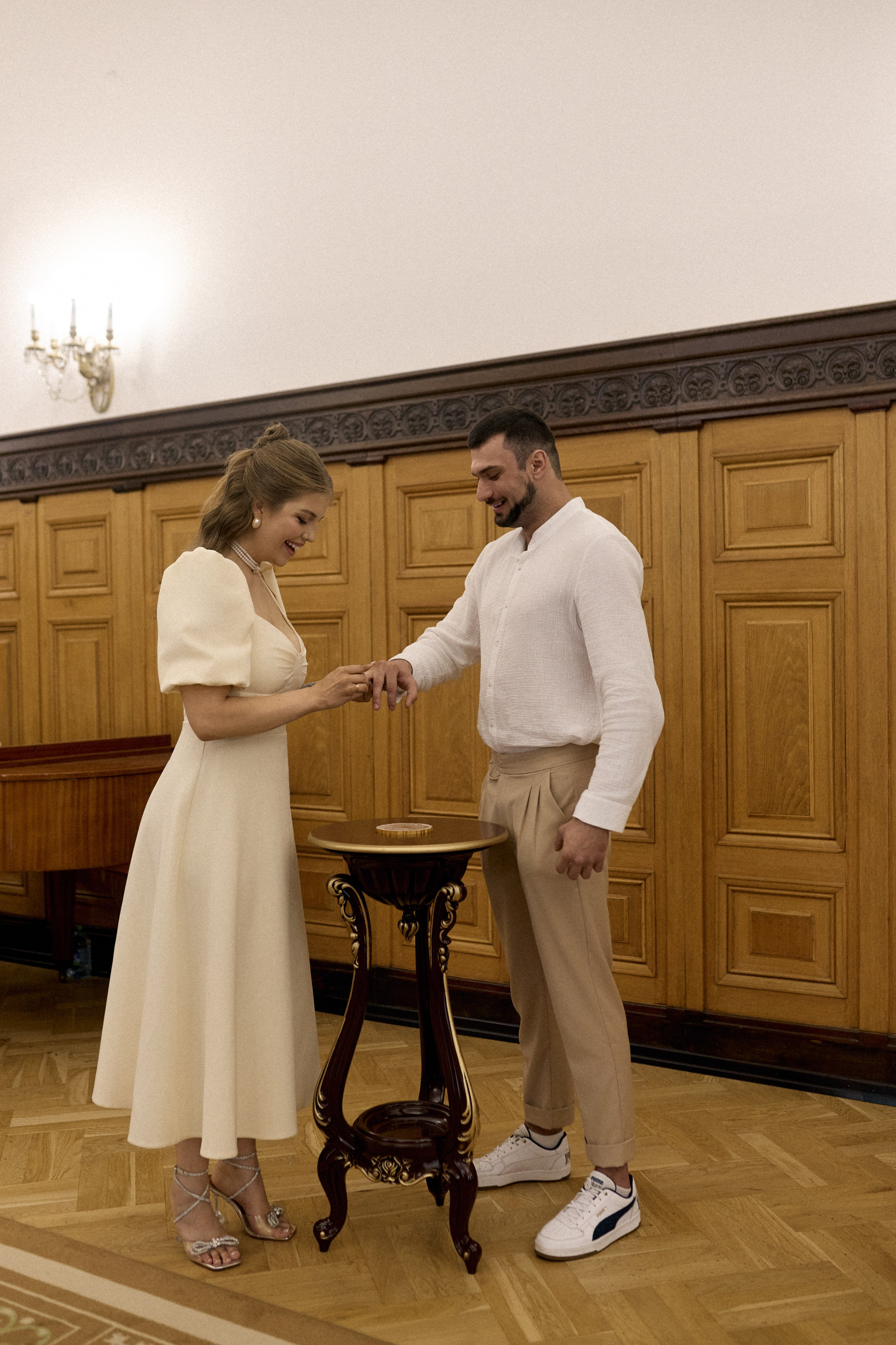 Свадебная Фотосессия в Грибоедовском загсе. Сестры Карабаза. Фотографы и ретушеры в Москве и Санкт-Петербурге