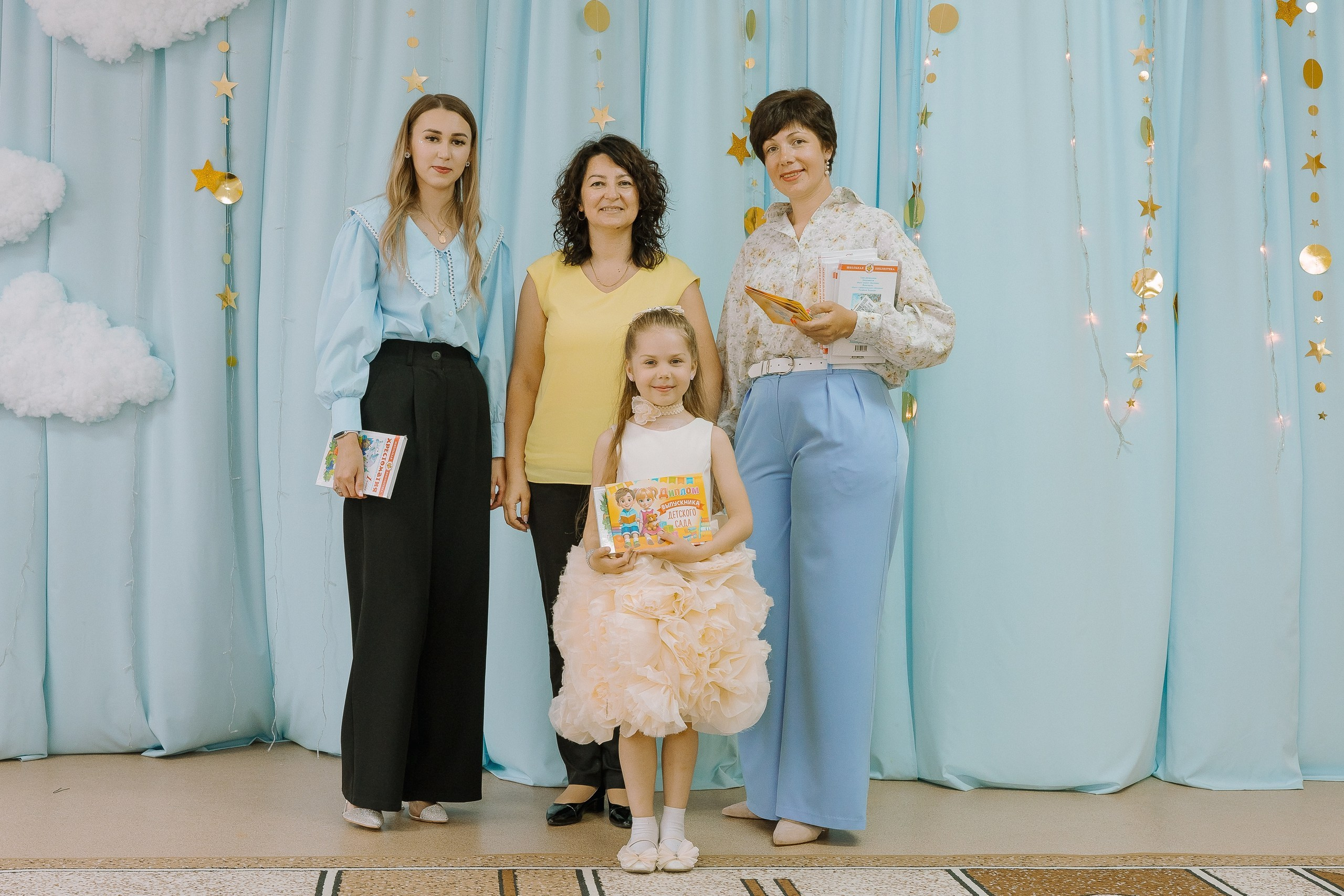 Выпускной в ДС -29. Выпускные альбомы Натальи Бутко: Новороссийск, Анапа, Геленджик