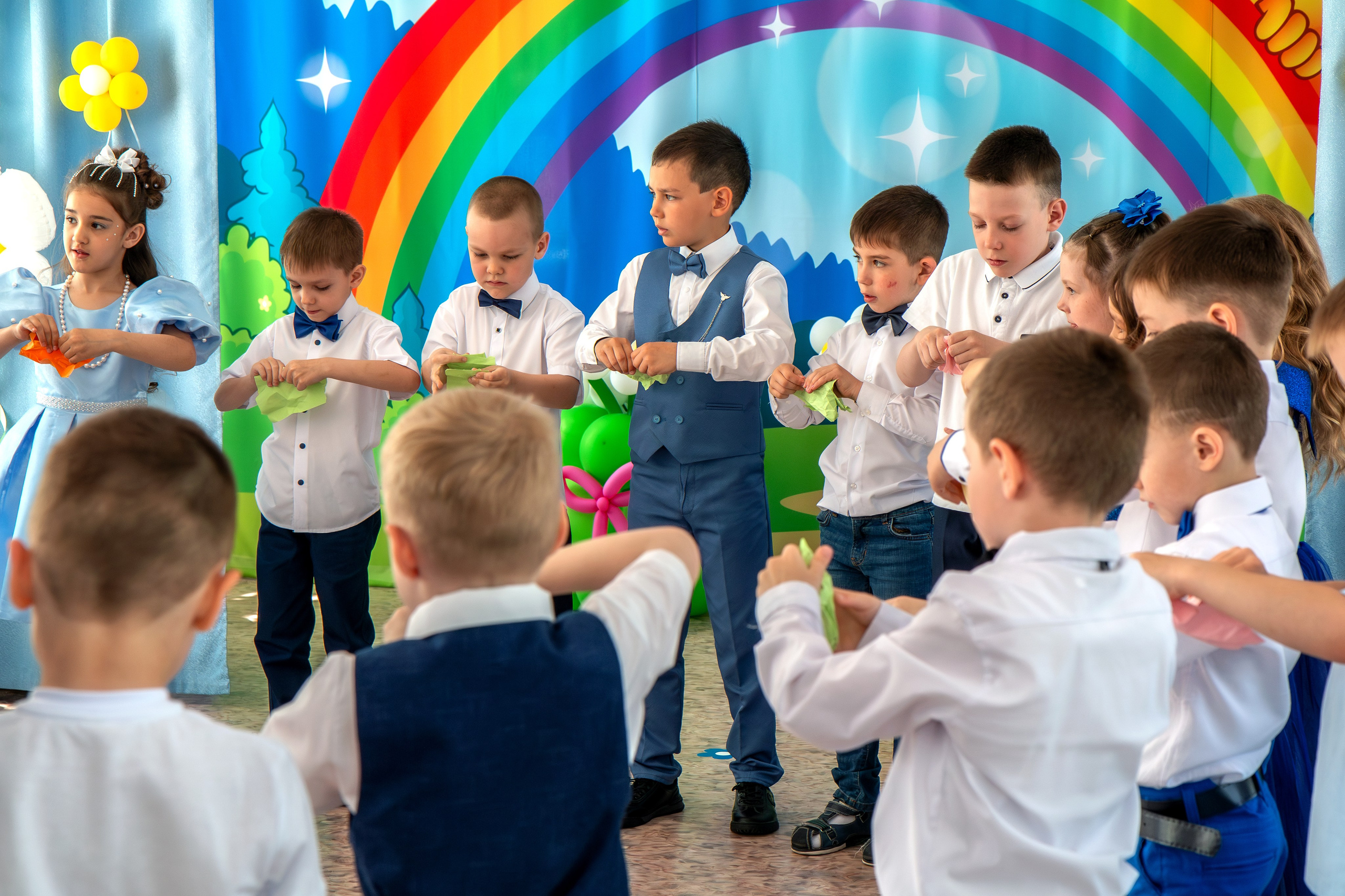Выпускной вечер. Группа «Вишенка». Фотограф в Шелехове, лучшие выпускные альбомы в Шелехове