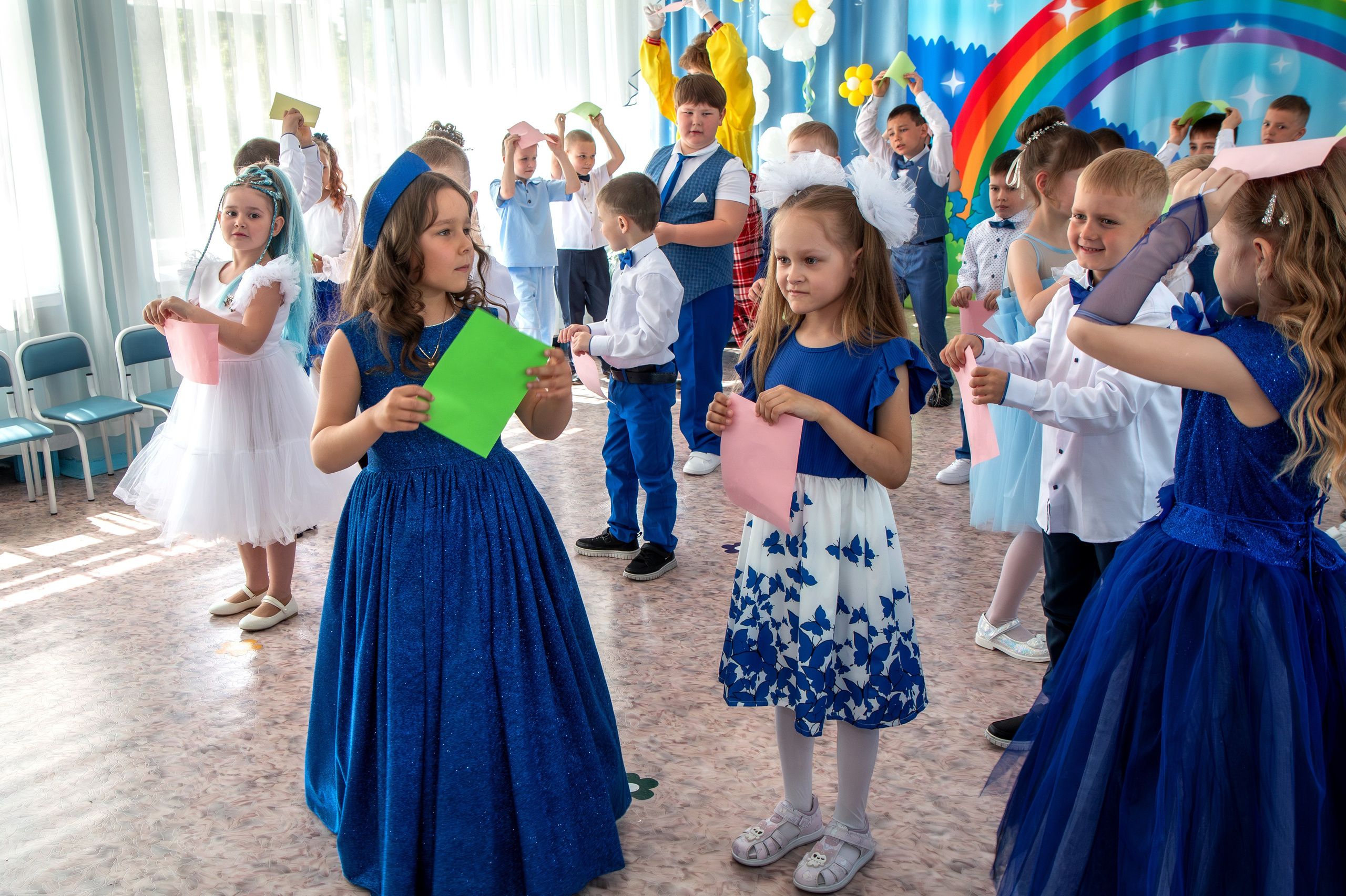 Выпускной вечер. Группа «Вишенка». Фотограф в Шелехове, лучшие выпускные альбомы в Шелехове