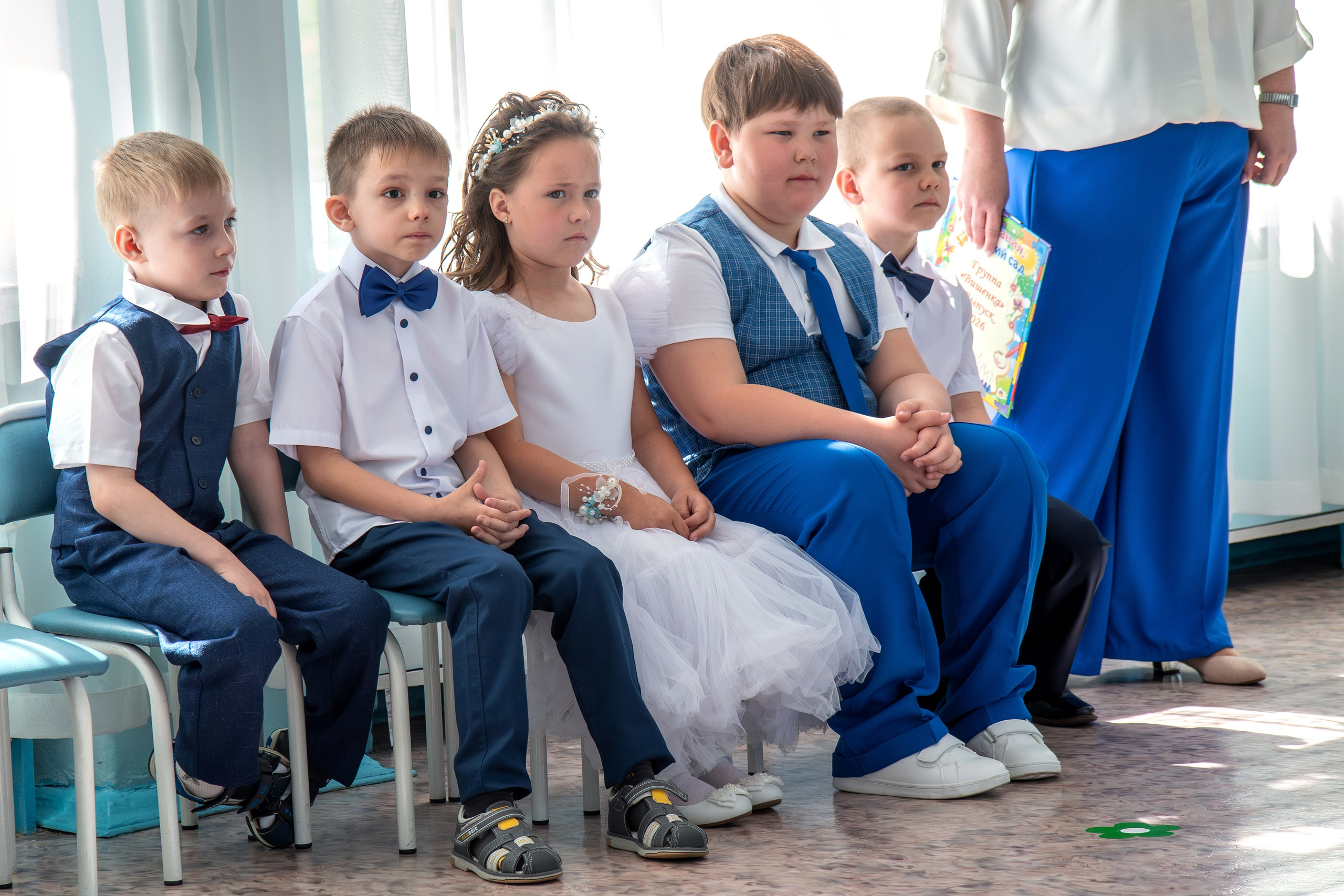 Выпускной вечер. Группа «Вишенка». Фотограф в Шелехове, лучшие выпускные альбомы в Шелехове