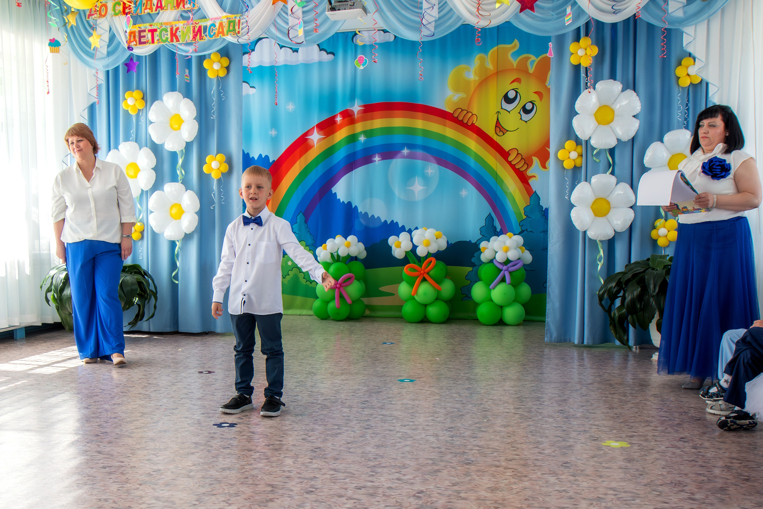 Выпускной вечер. Группа «Вишенка». Фотограф в Шелехове, лучшие выпускные альбомы в Шелехове