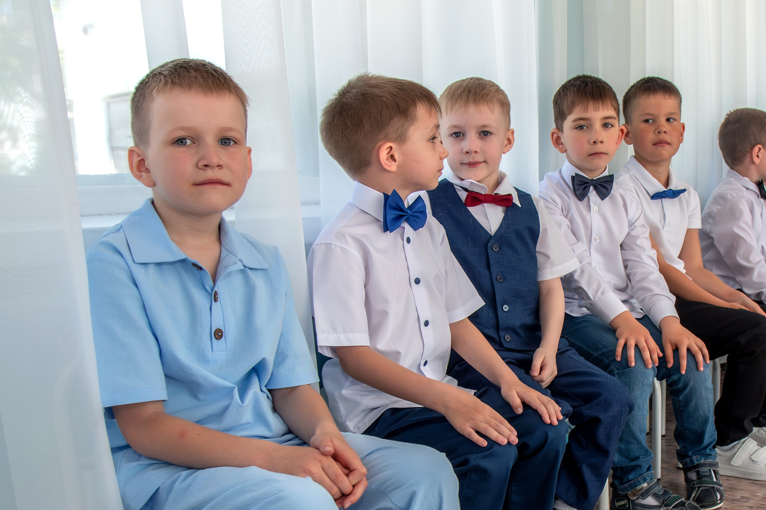 Выпускной вечер. Группа «Вишенка». Фотограф в Шелехове, лучшие выпускные альбомы в Шелехове
