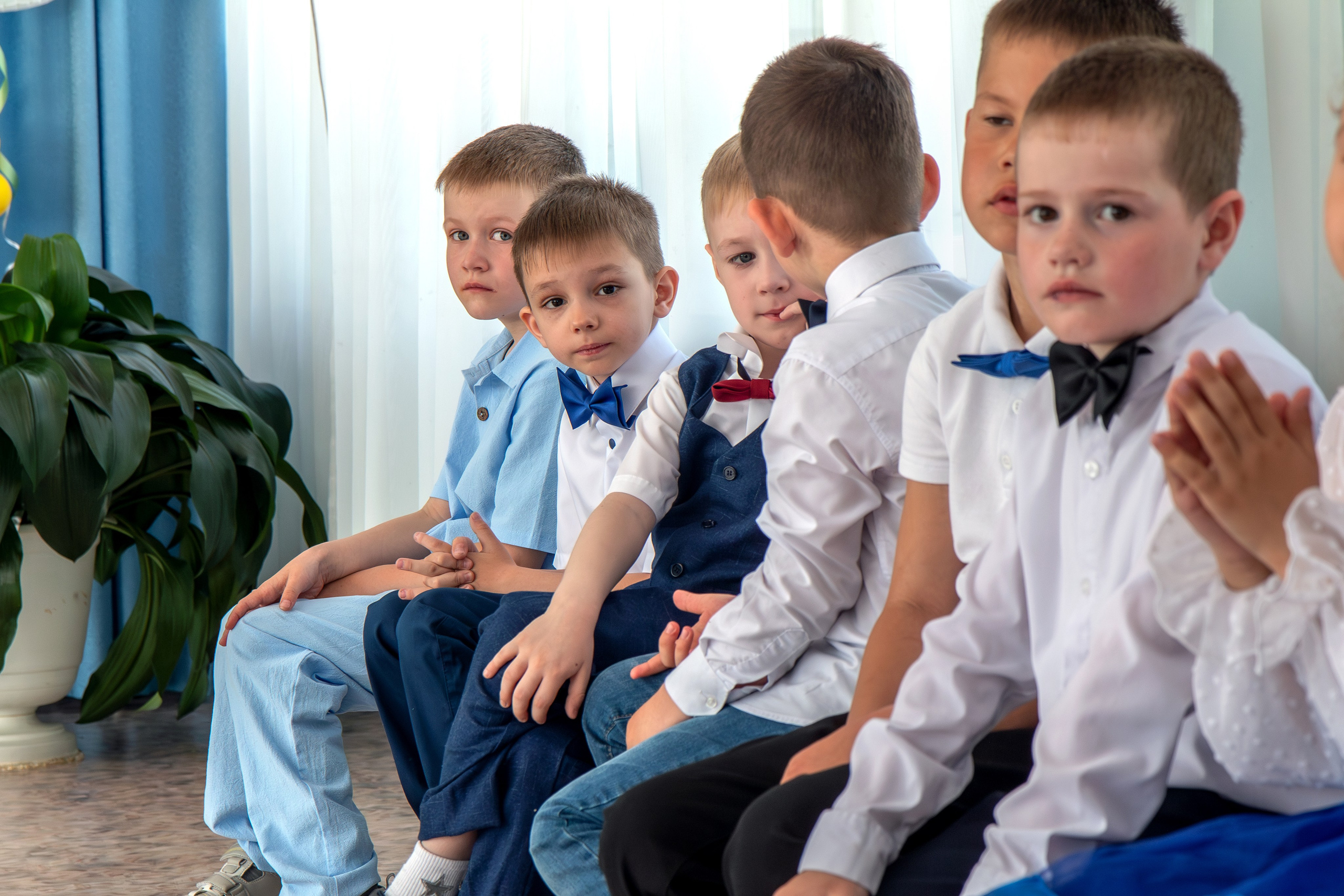 Выпускной вечер. Группа «Вишенка». Фотограф в Шелехове, лучшие выпускные альбомы в Шелехове