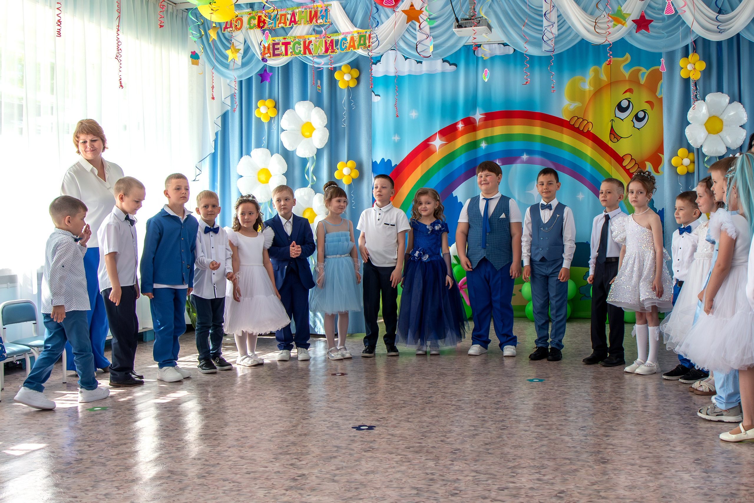 Выпускной вечер. Группа «Вишенка». Фотограф в Шелехове, лучшие выпускные альбомы в Шелехове