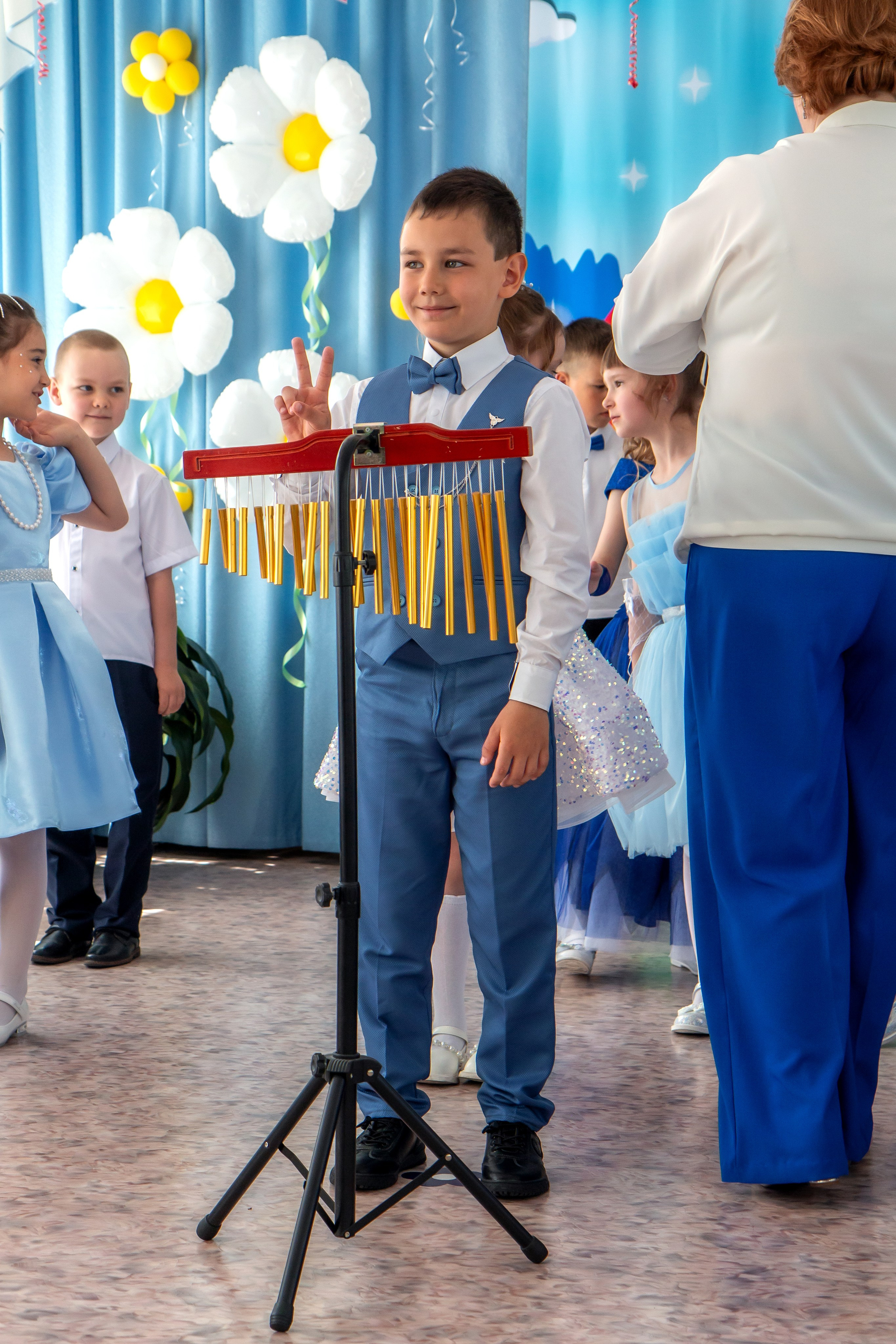 Выпускной вечер. Группа «Вишенка». Фотограф в Шелехове, лучшие выпускные альбомы в Шелехове