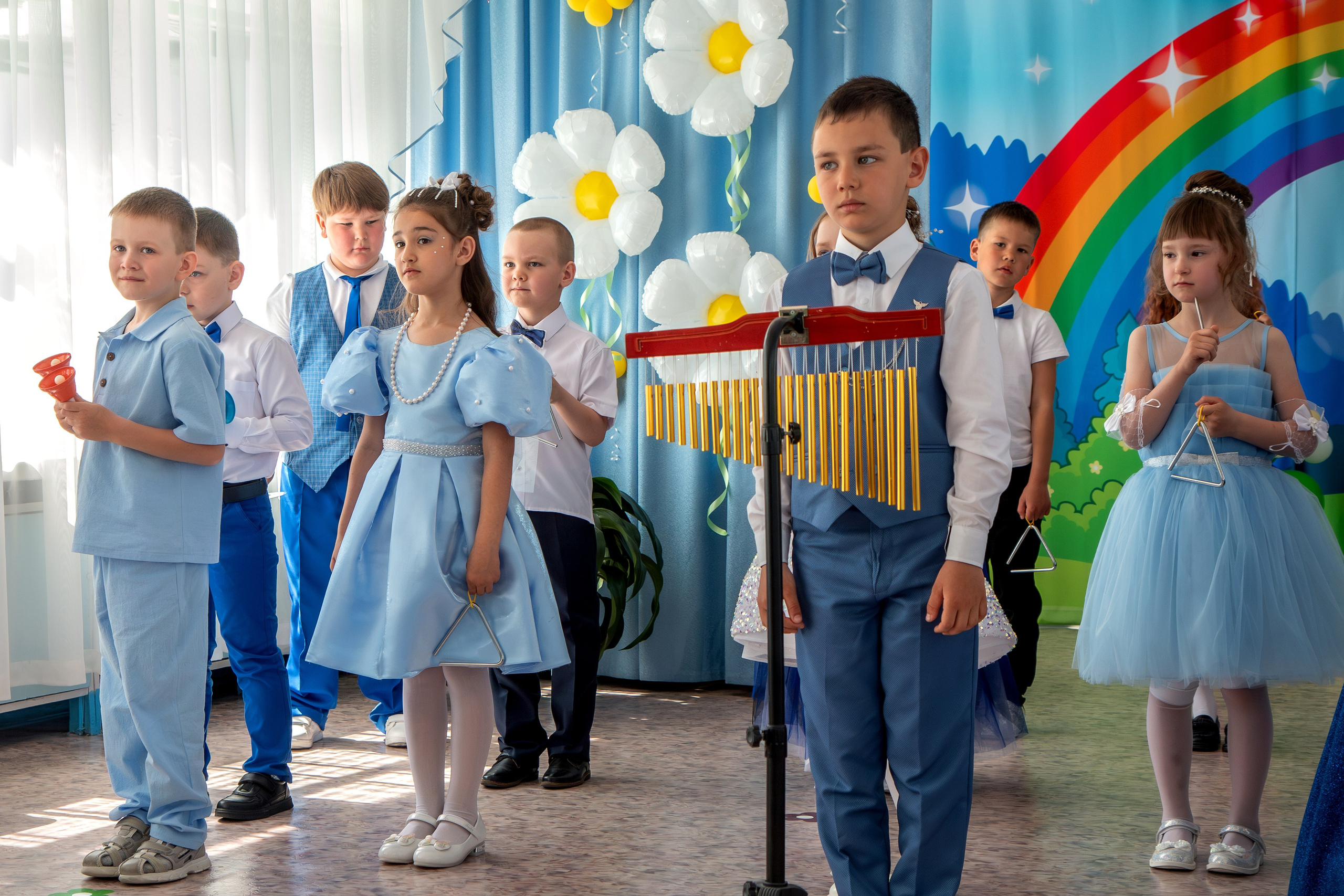 Выпускной вечер. Группа «Вишенка». Фотограф в Шелехове, лучшие выпускные альбомы в Шелехове