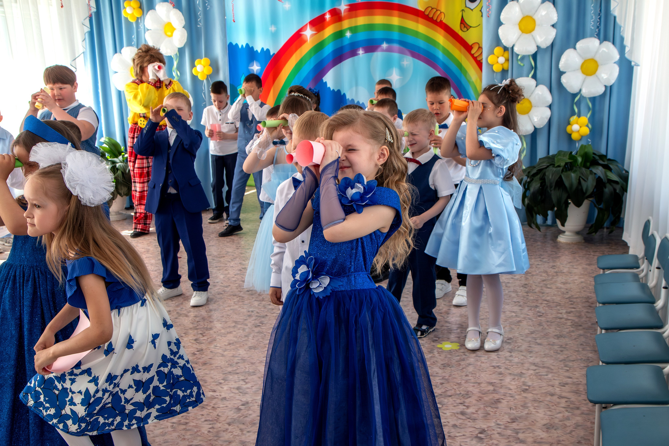 Выпускной вечер. Группа «Вишенка». Фотограф в Шелехове, лучшие выпускные альбомы в Шелехове