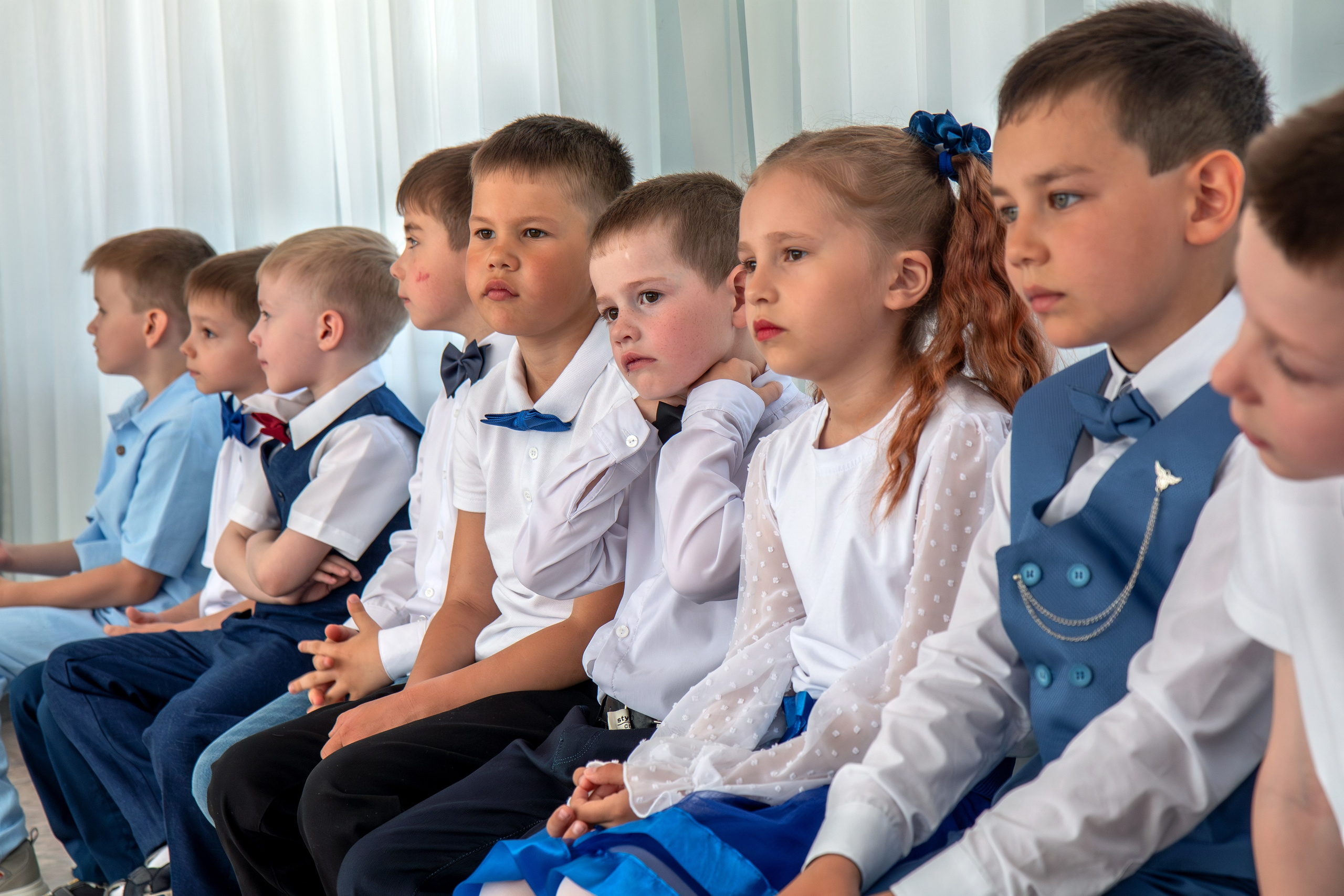Выпускной вечер. Группа «Вишенка». Фотограф в Шелехове, лучшие выпускные альбомы в Шелехове